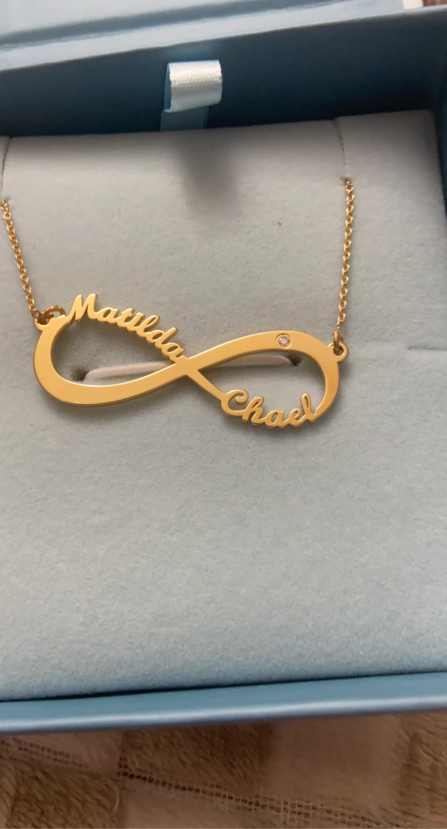 Infinity Necklace with Names Matilda & Chael