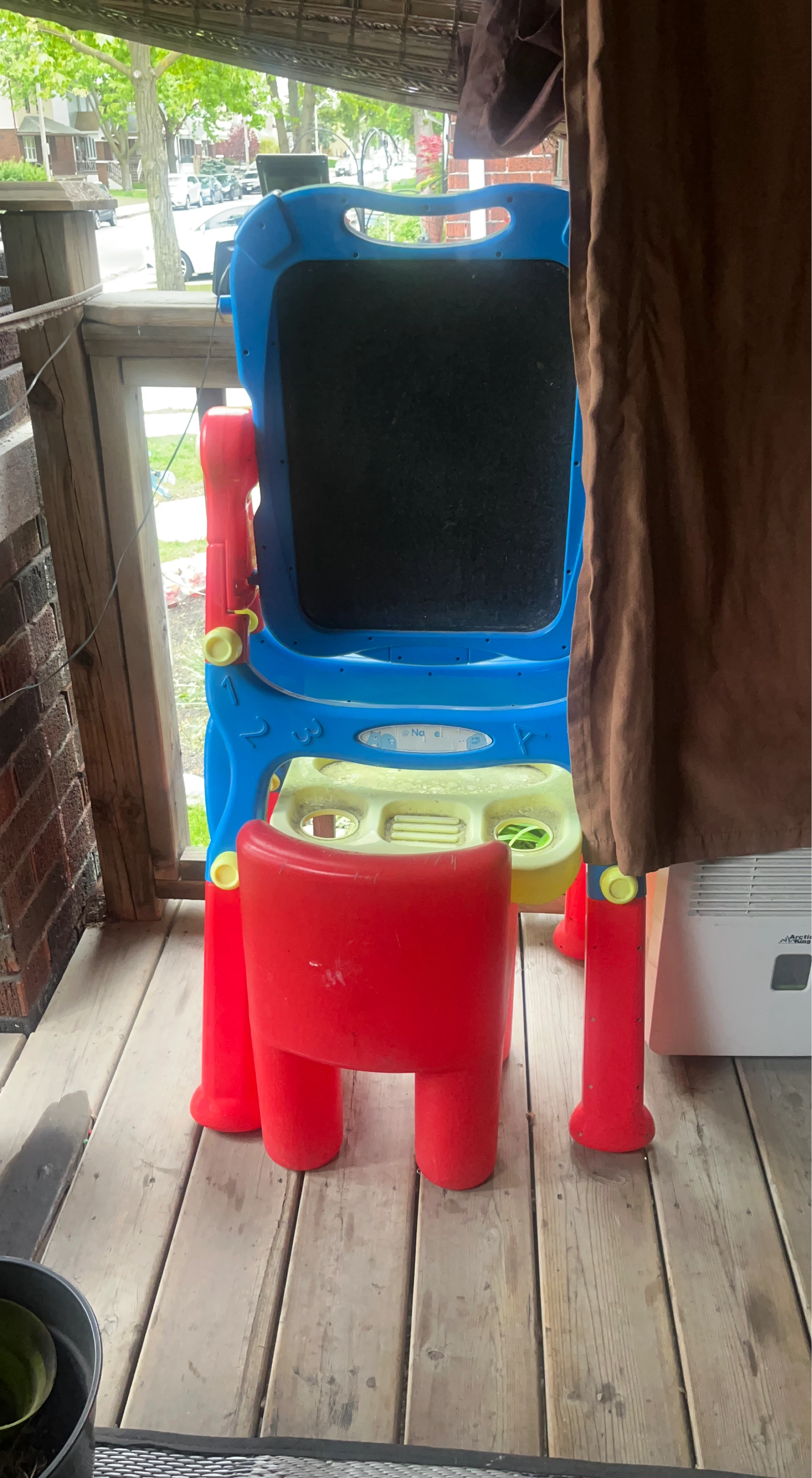 Kids' Art Easel with Chalkboard and Whiteboard