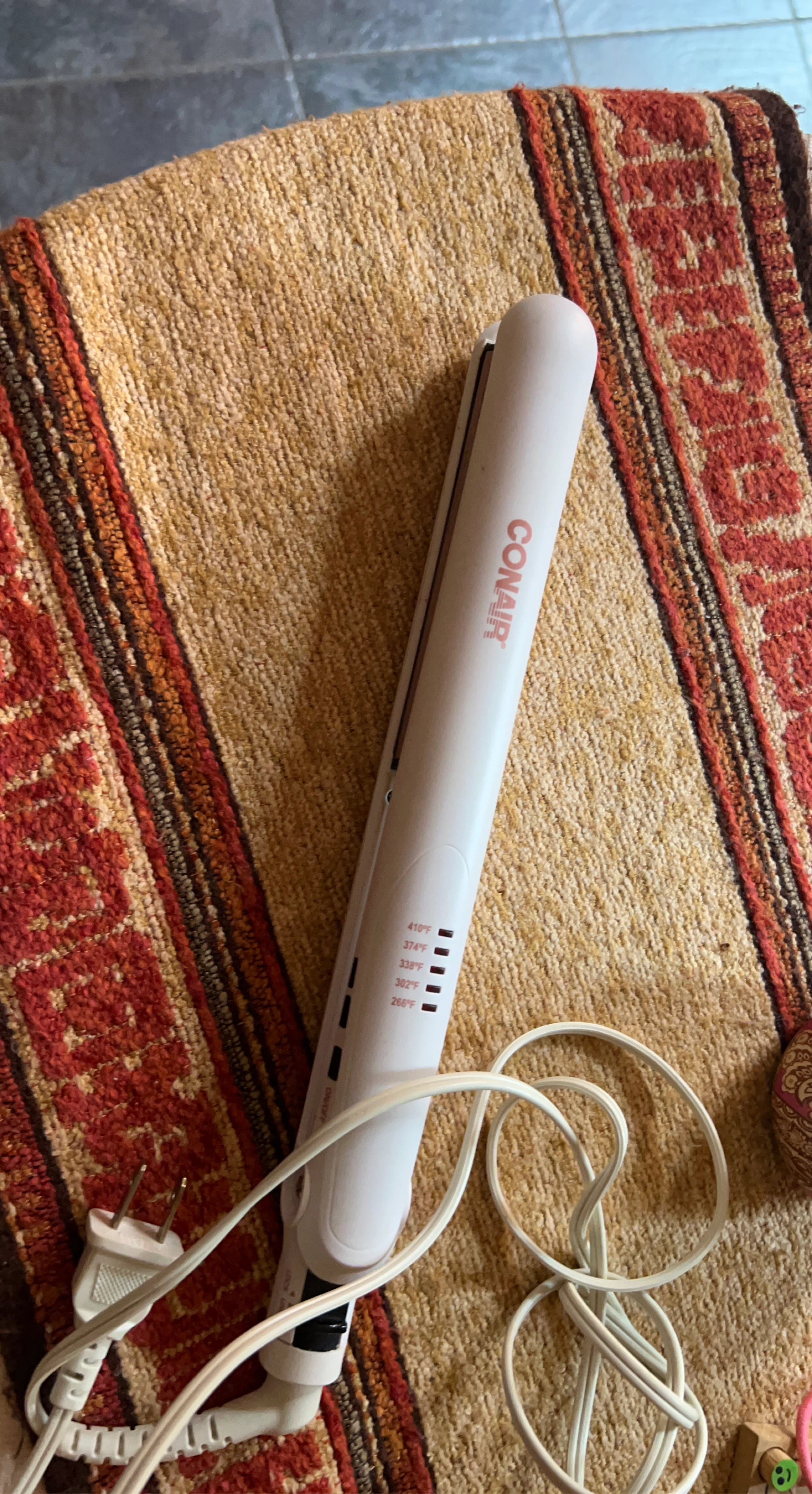 Conair White Flat Iron Hair Straightener