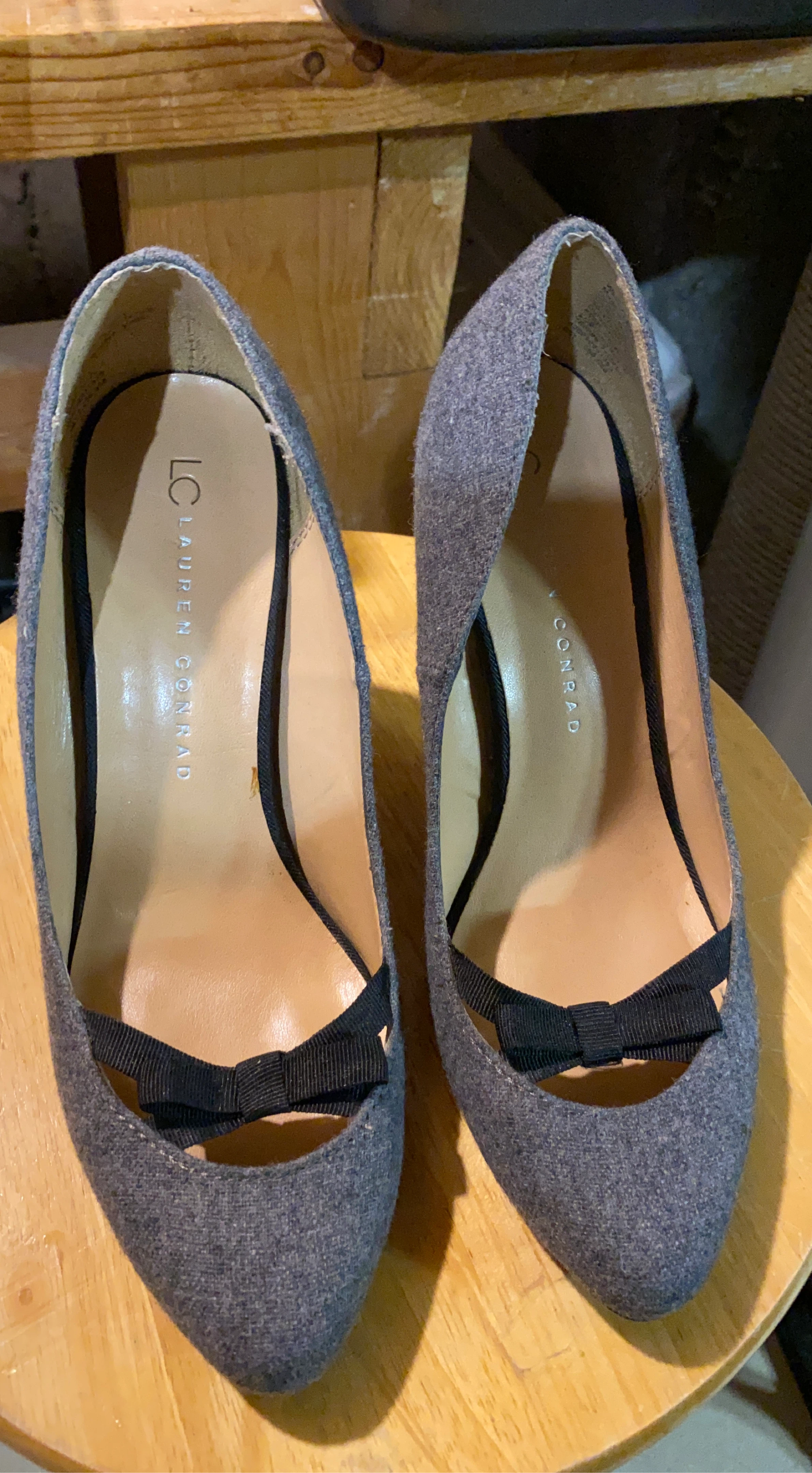 Lauren Conrad Grey Wool Blend Bow Heels