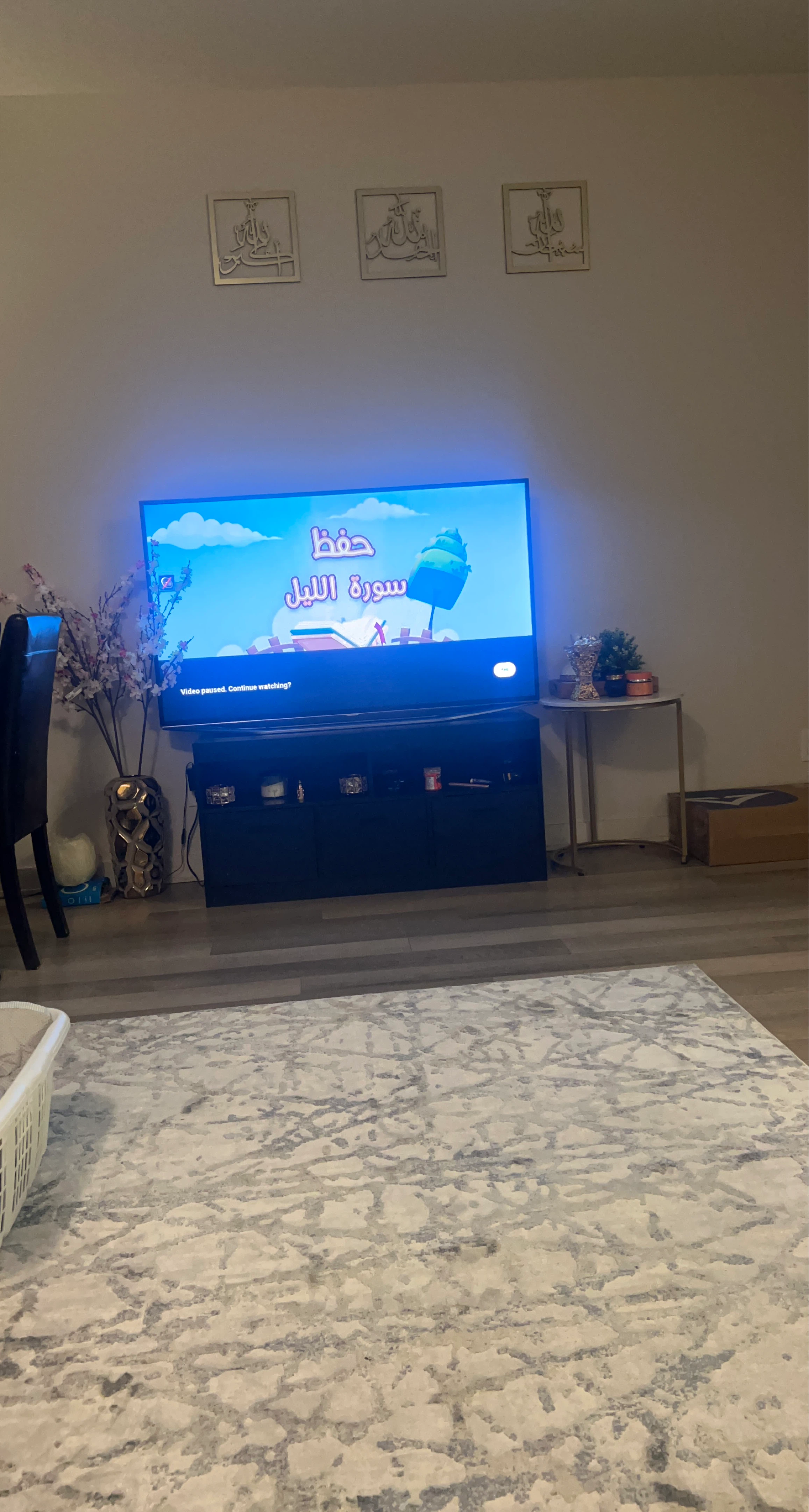 60 inch tv with tv stand