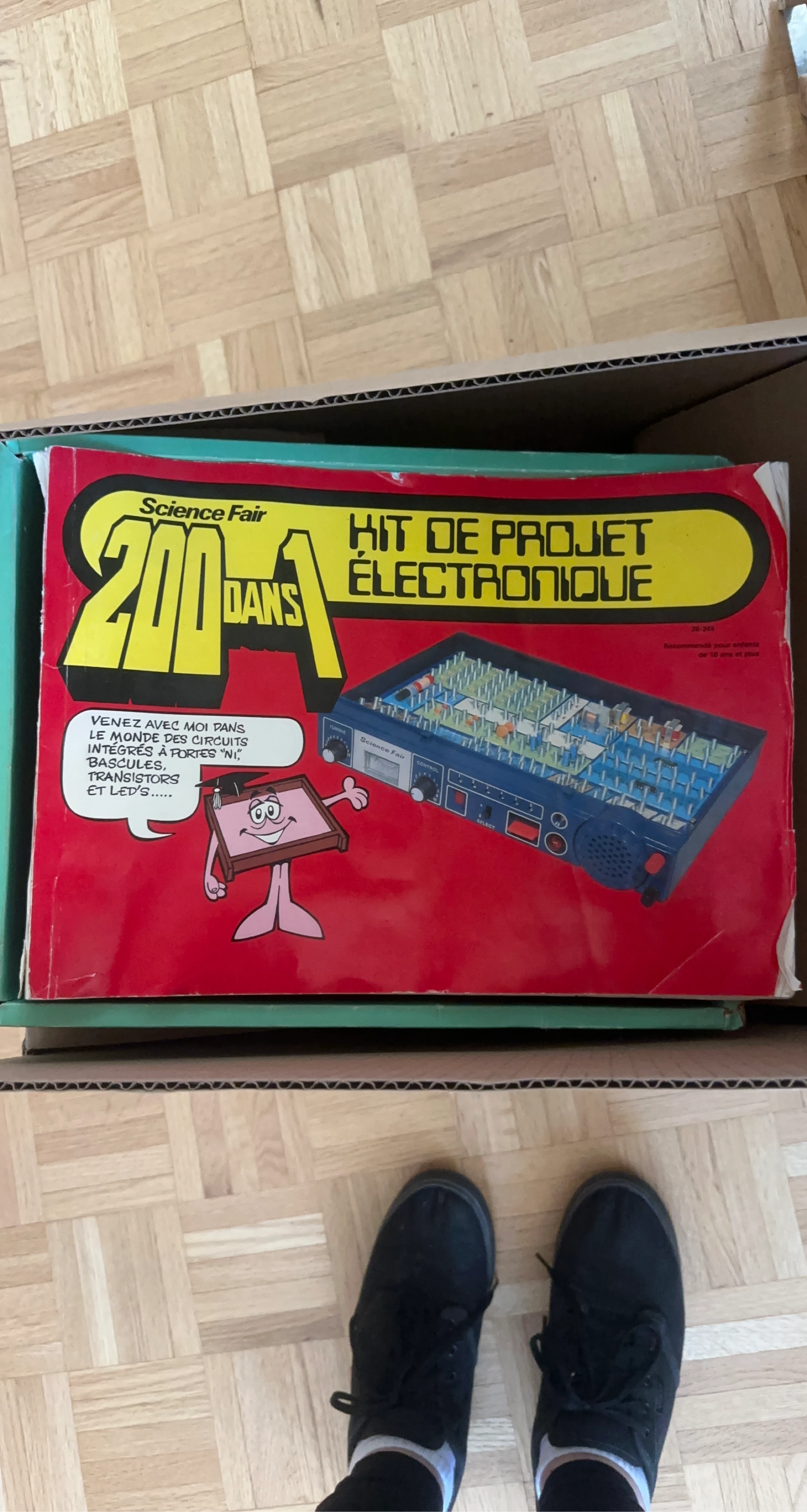 Science Fair 200-in-1 Electronic Project Kit