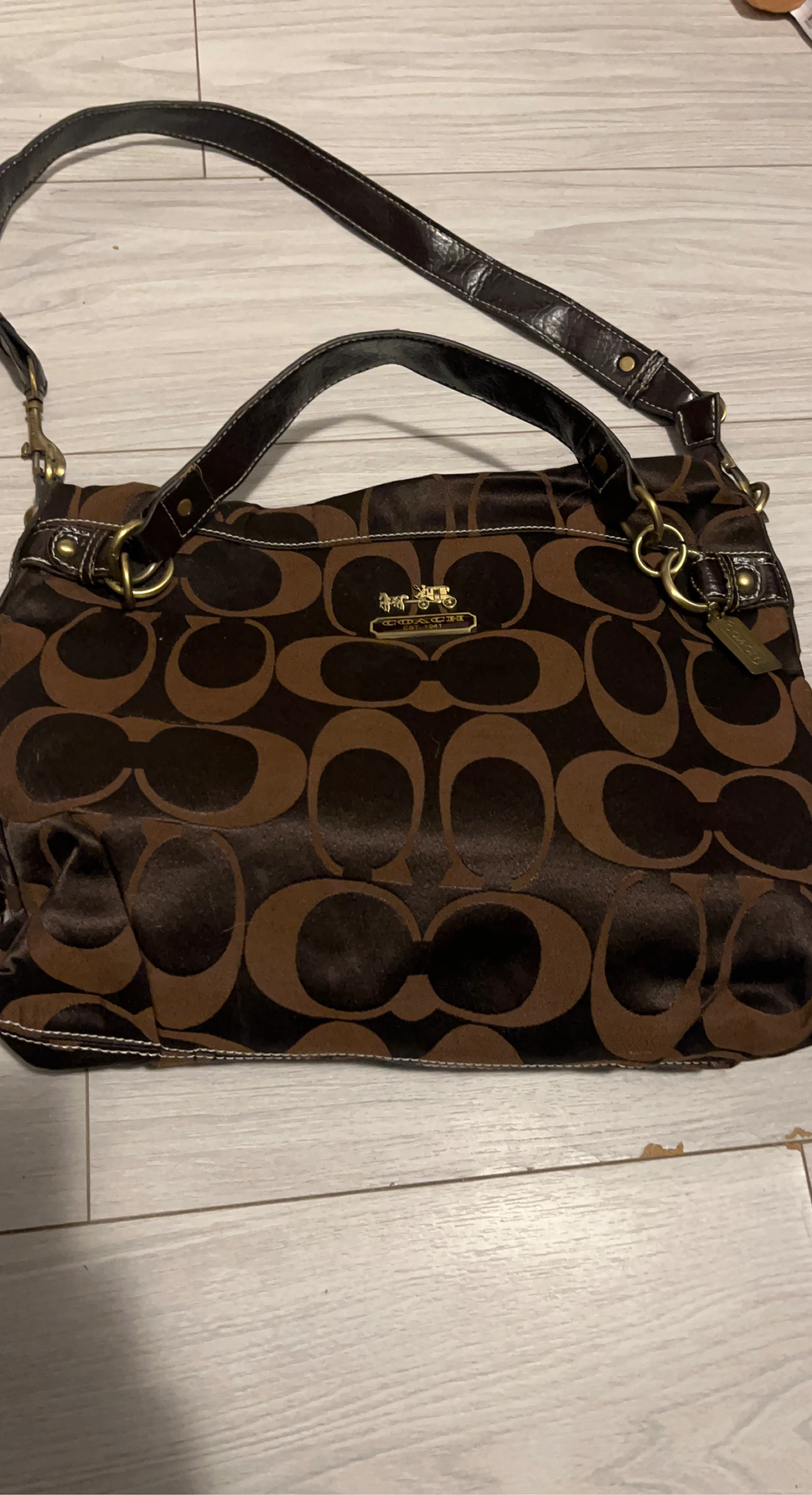 Coach Signature C Shoulder Bag