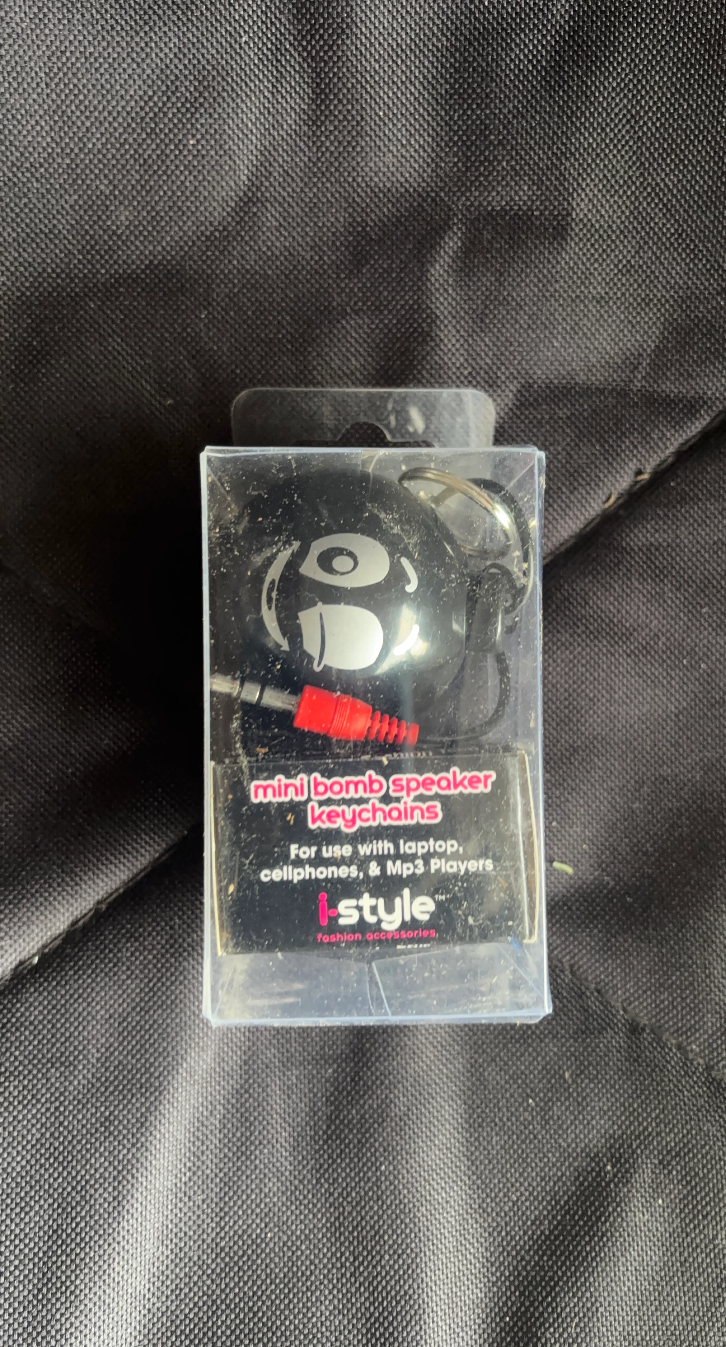 i-style Mini Bomb Speaker Keychain