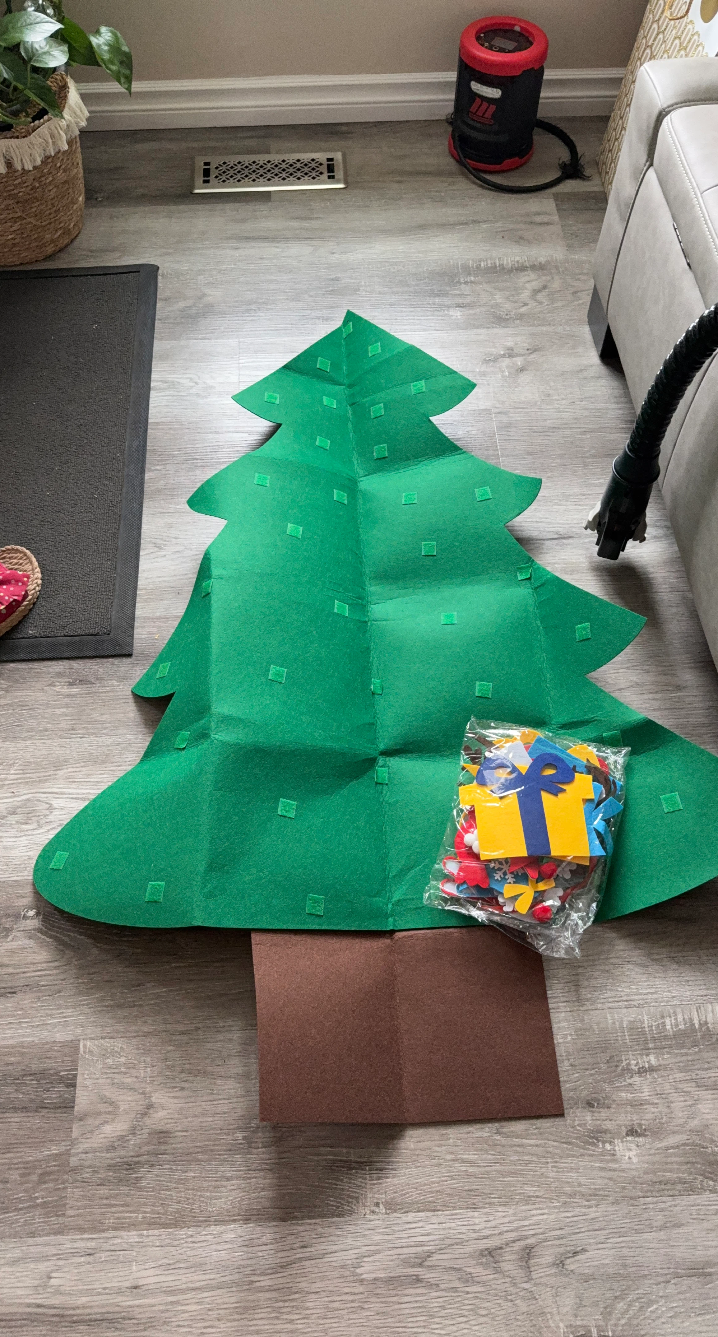 Green Felt Christmas Tree with Ornaments