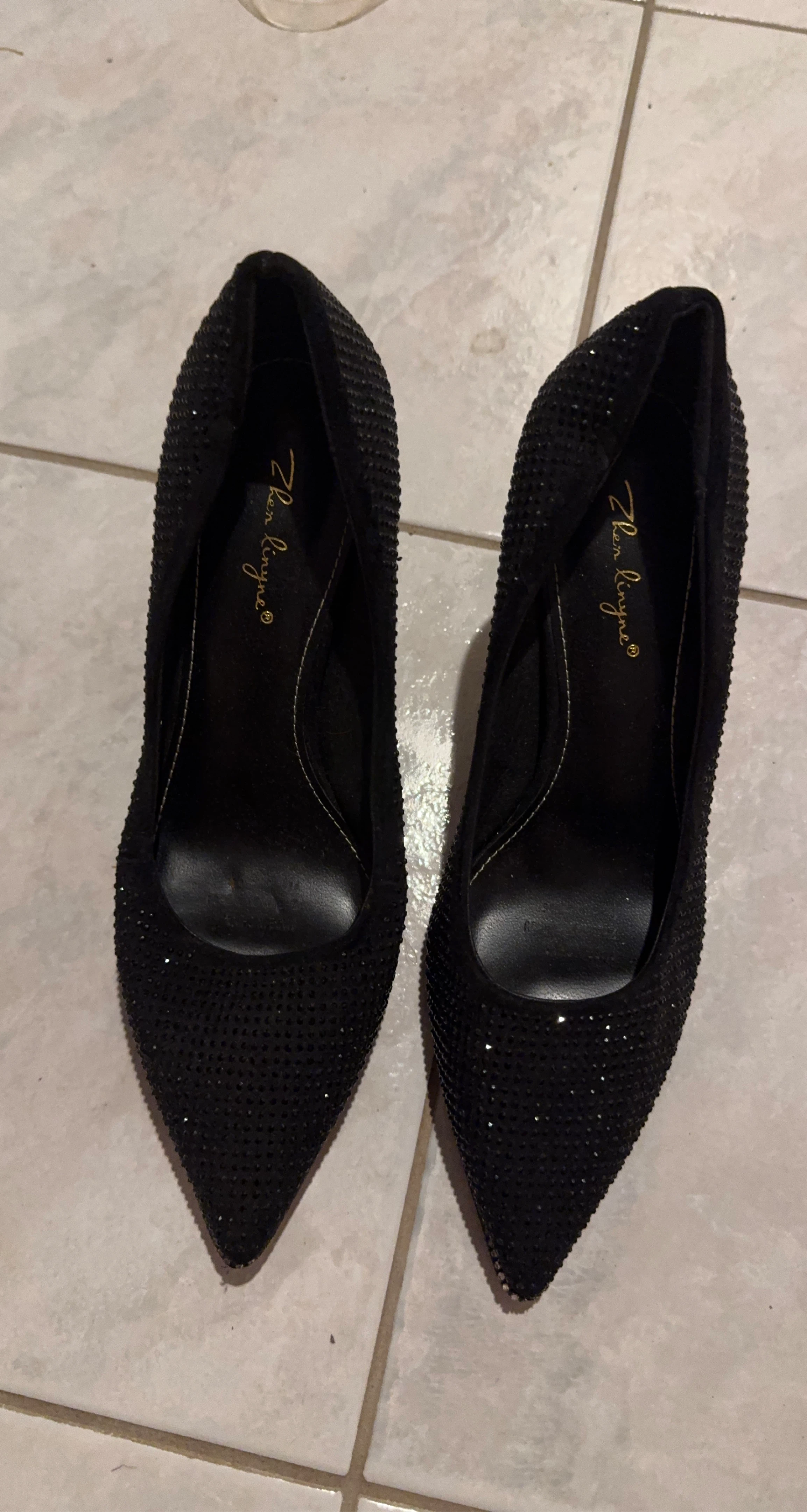 Zhen Lingye Black Crystal Heels