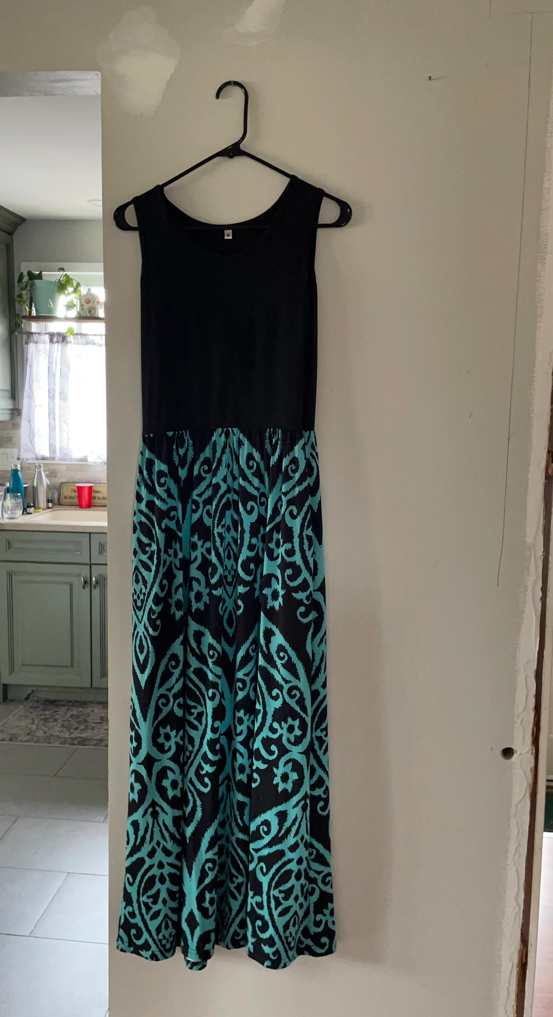 (Unopened) WNEEDIU Women's Black Turquoise Maxi Dress Size M