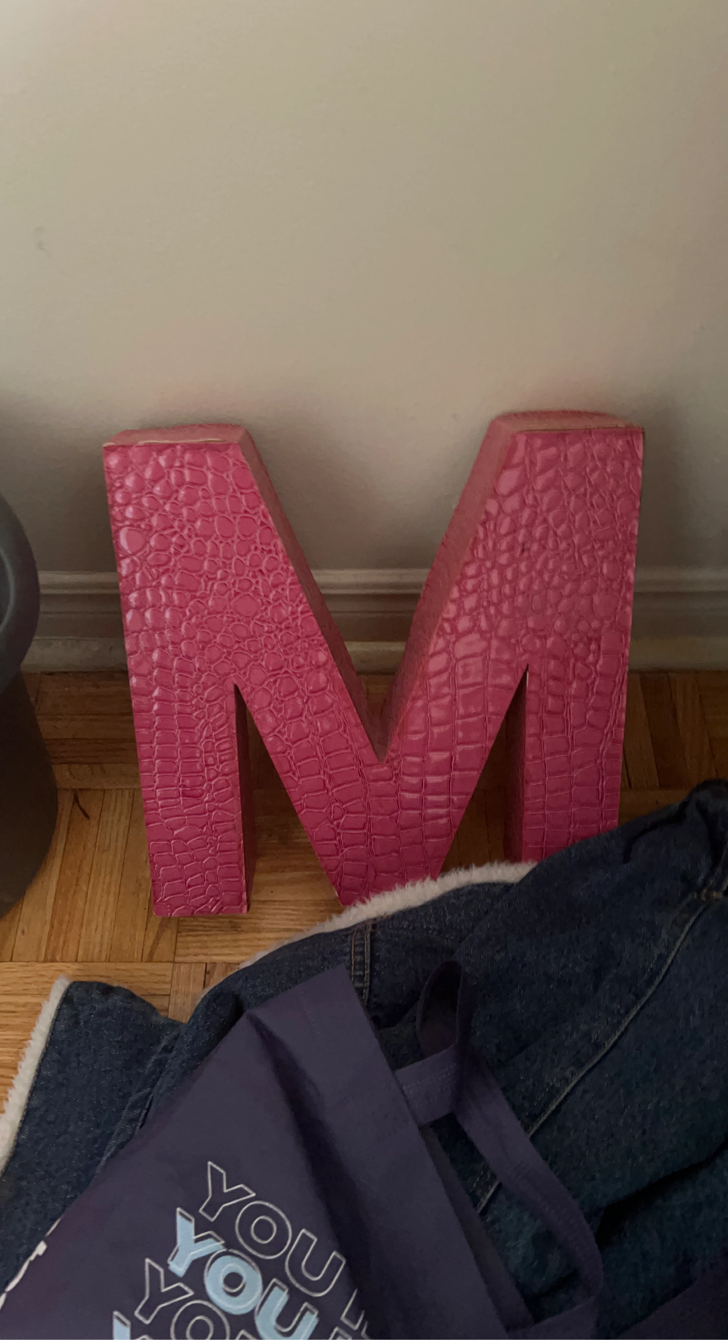 Pink "M" Letter Decor - photo 3