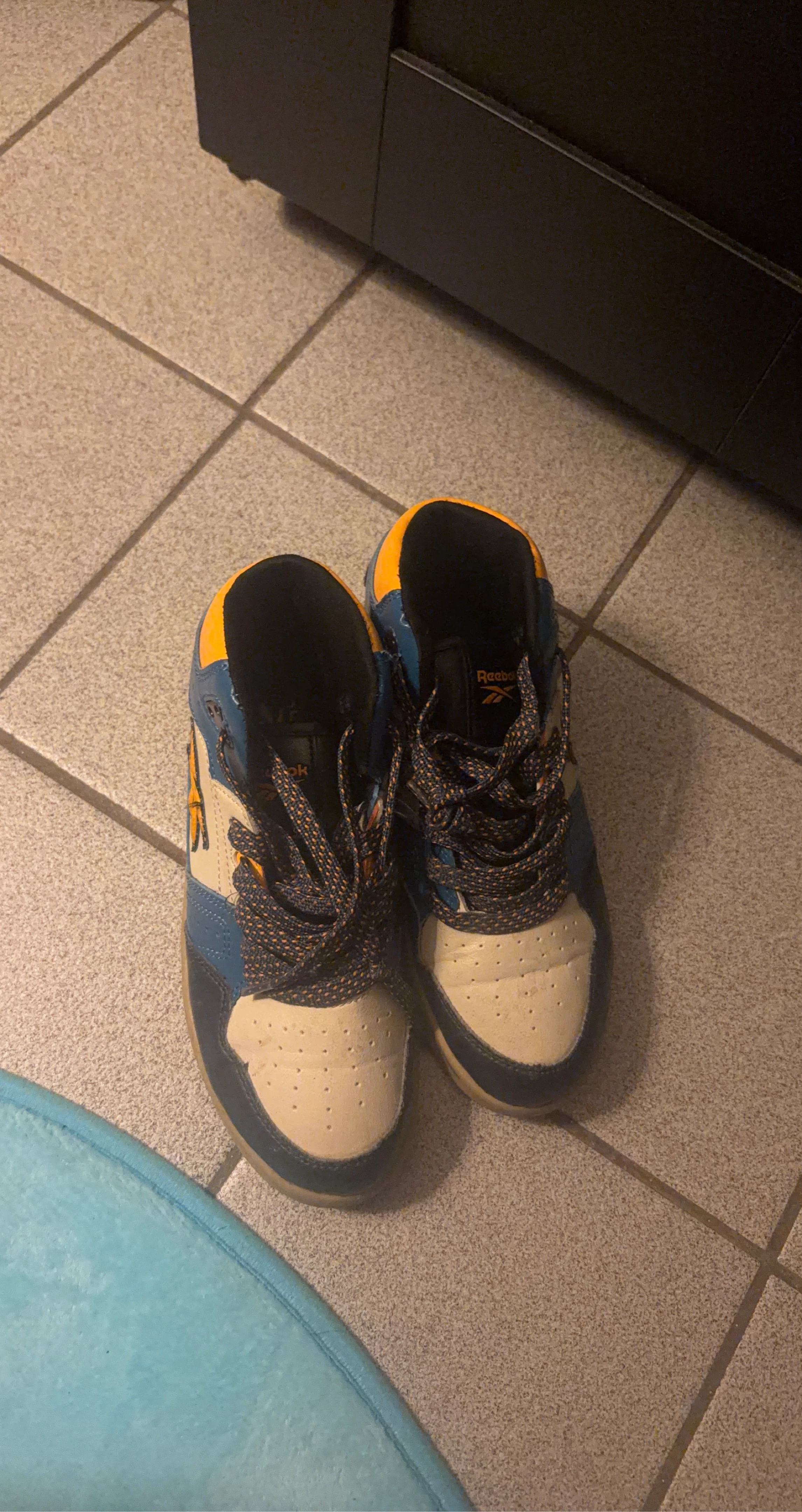 Reebok Sneakers