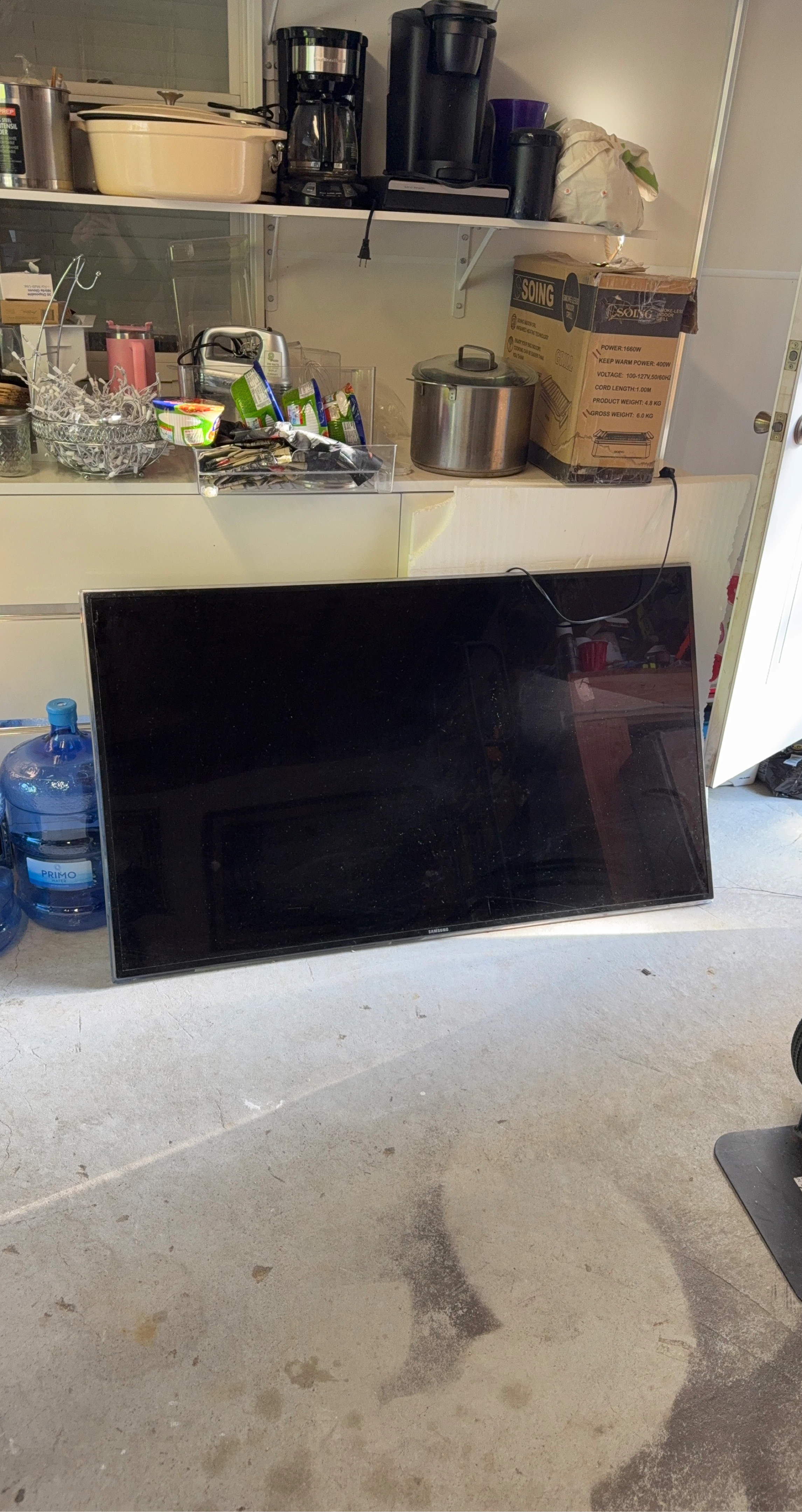 Samsung Flat Screen TV 60 inches