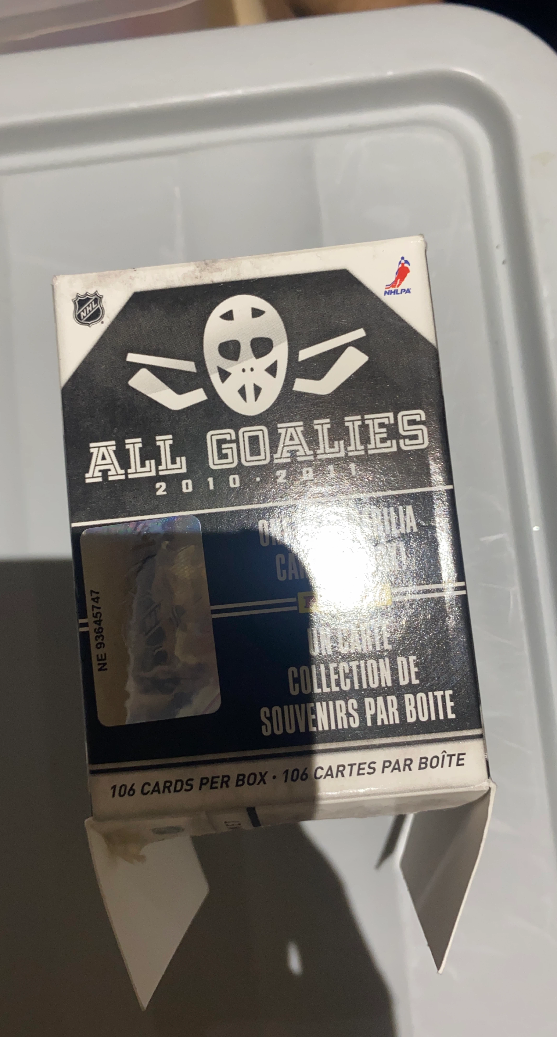 2010-2011 NHL All Goalies Trading Card Box