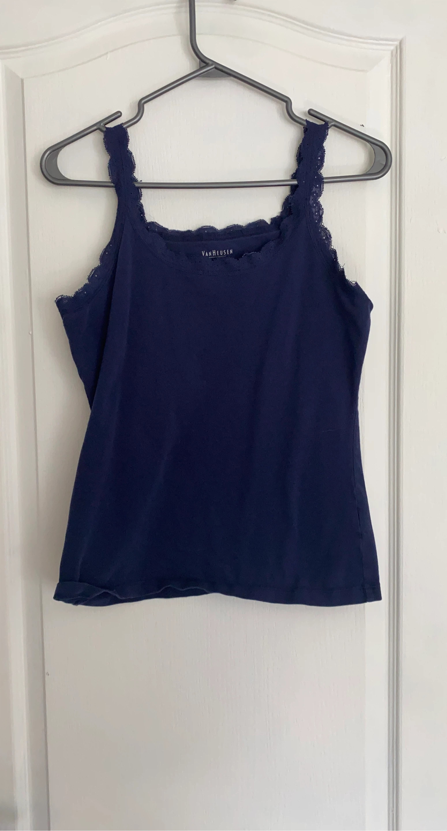 Van Heusen Women's Camisole Tank Top - Size Medium