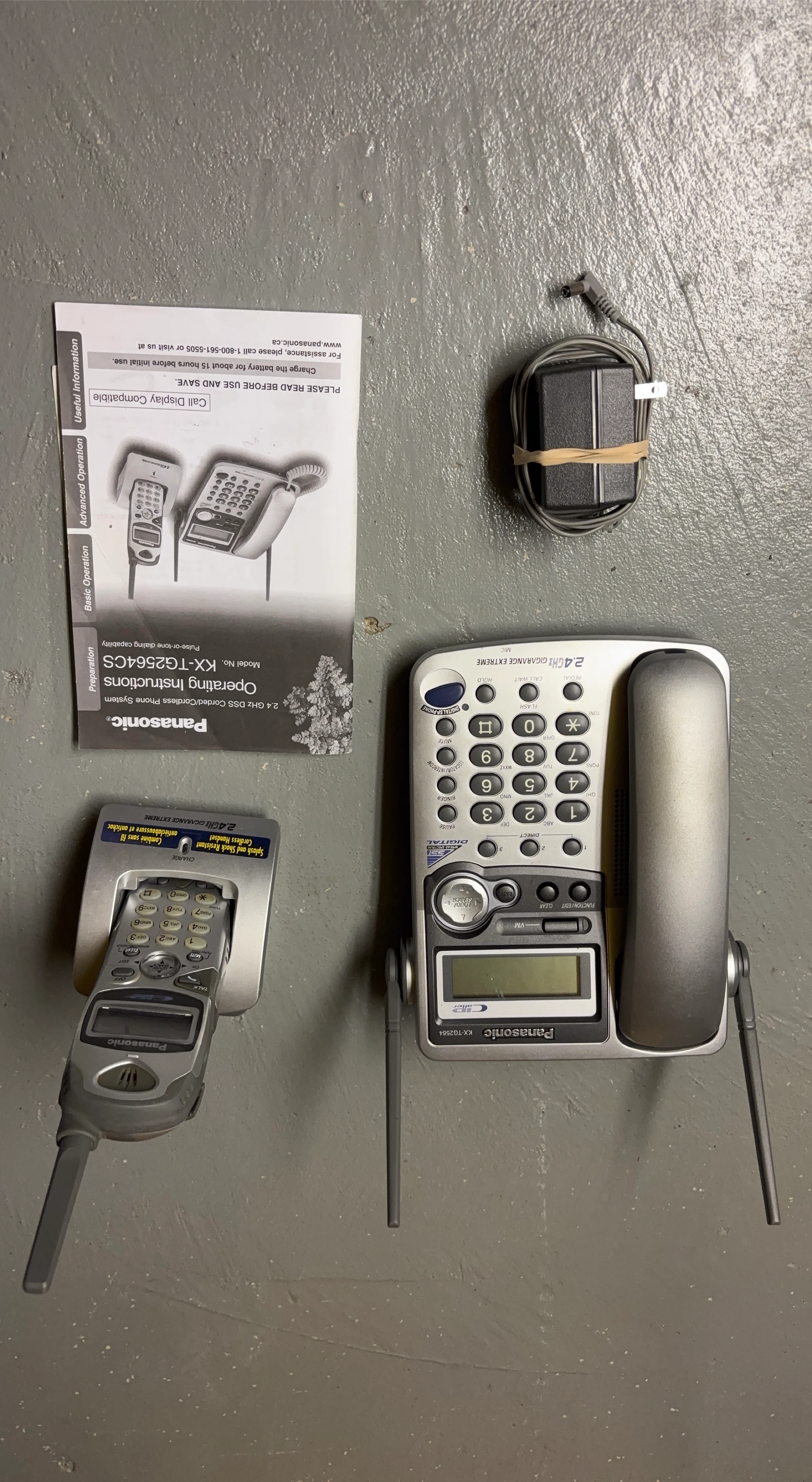 Panasonic KX-TG2564CS 2.4GHz Cordless Phone System