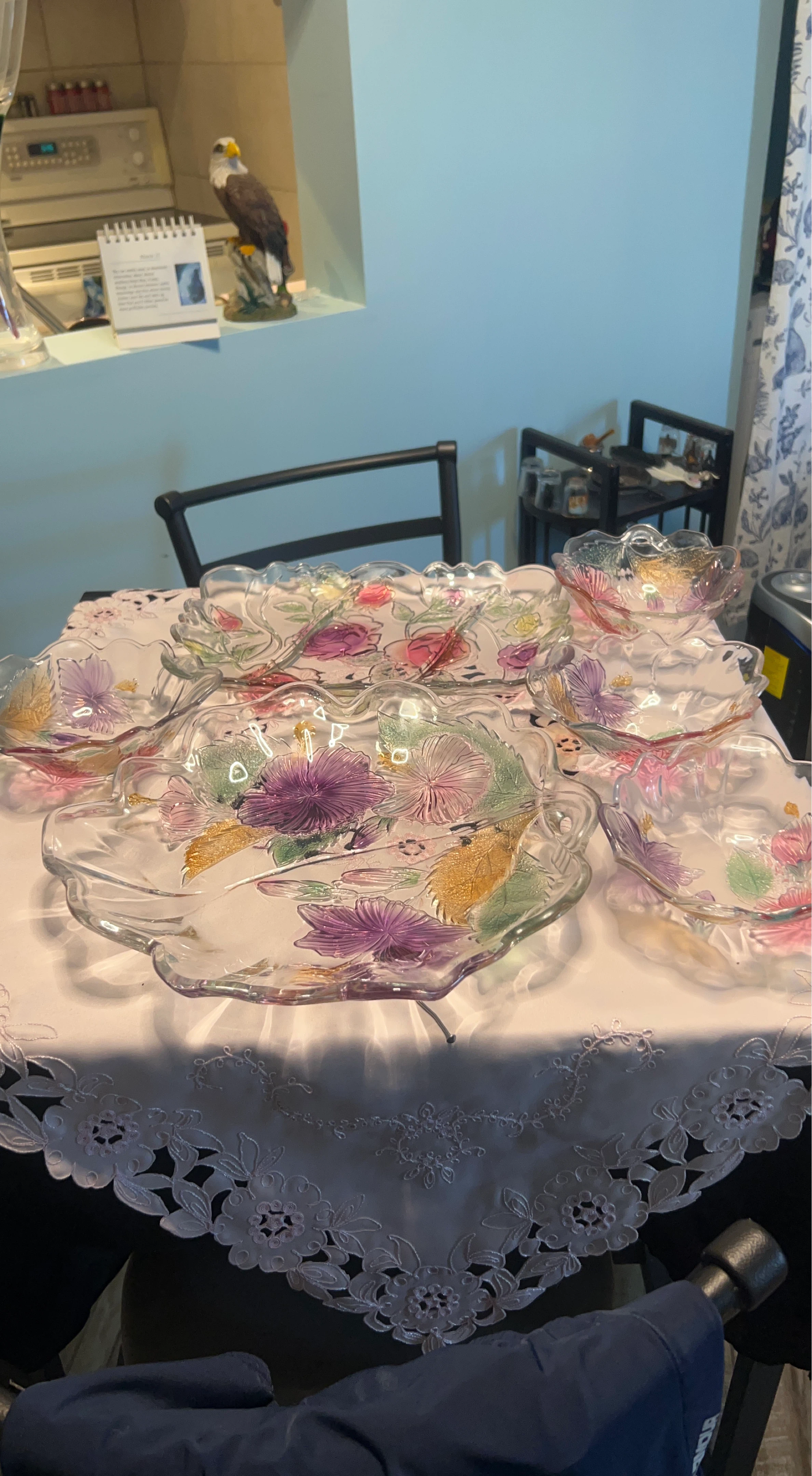 Vintage floral serving set