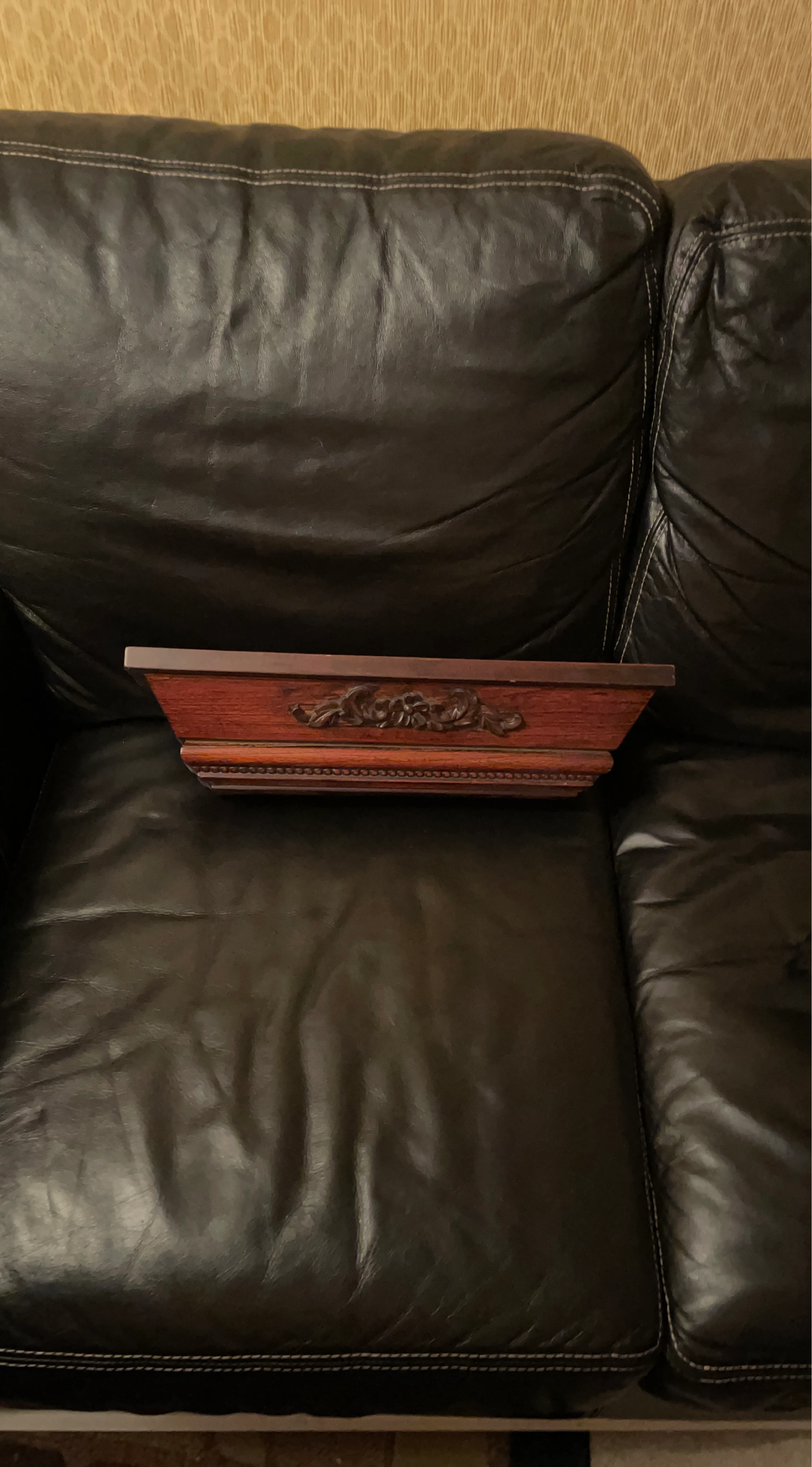 Wooden decorative shelf