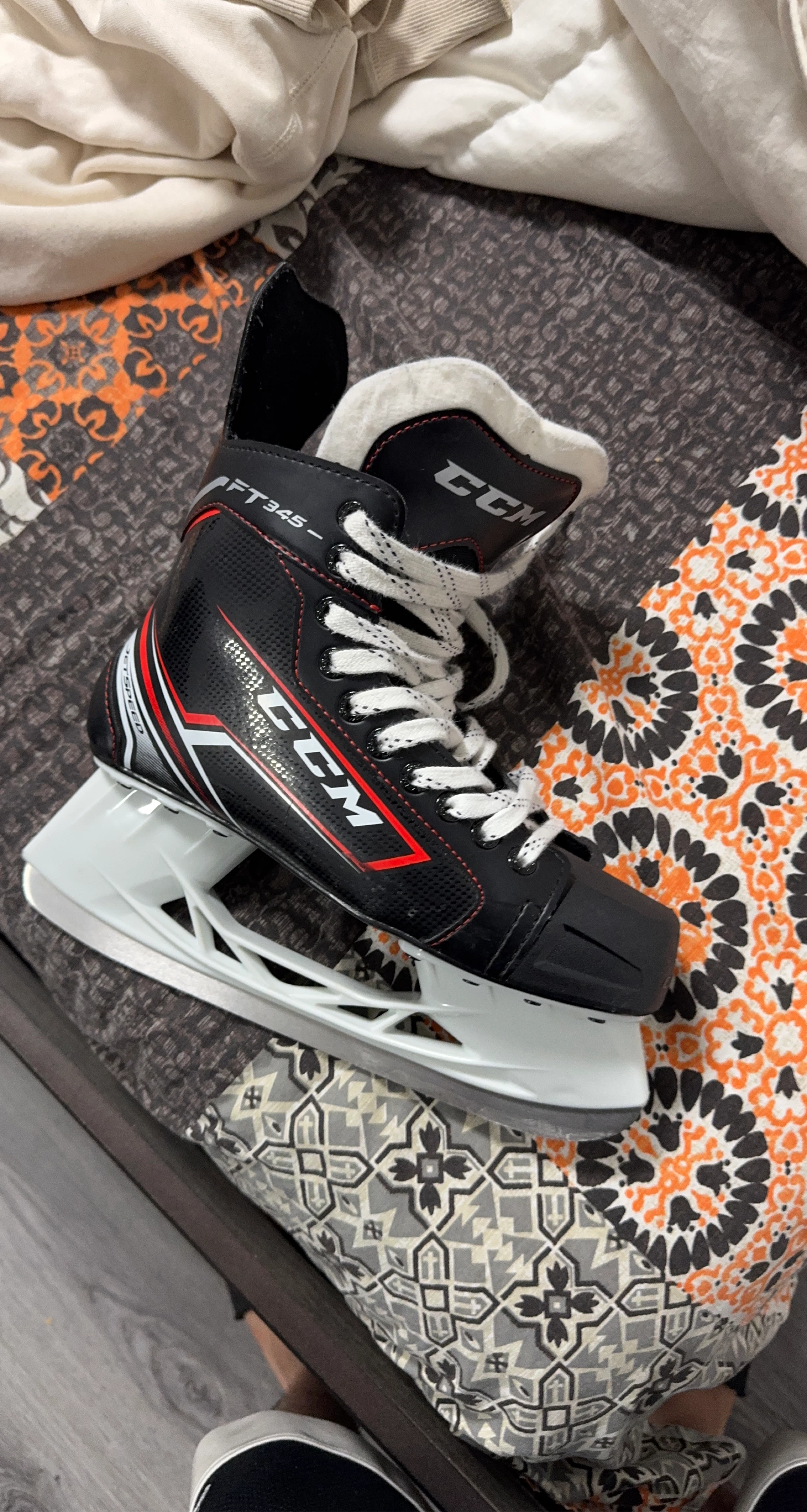 CCM FT345 Hockey Skates