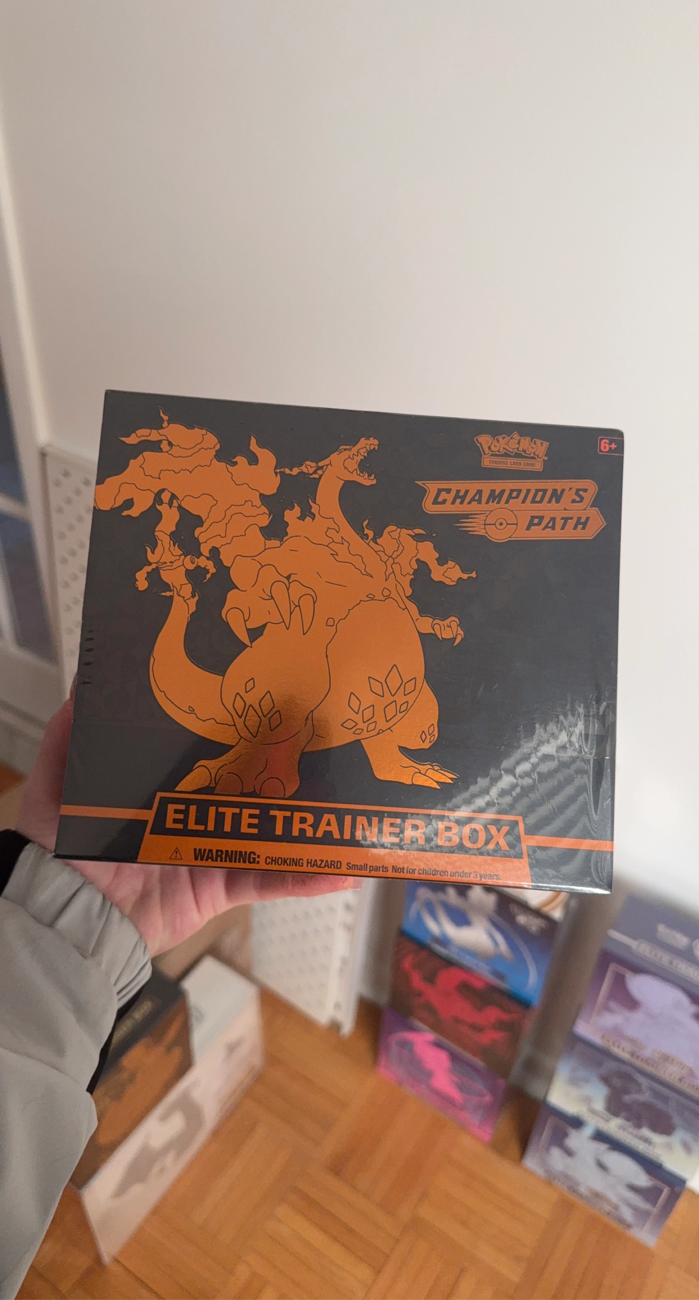 Pokémon Champion's Path Elite Trainer Box