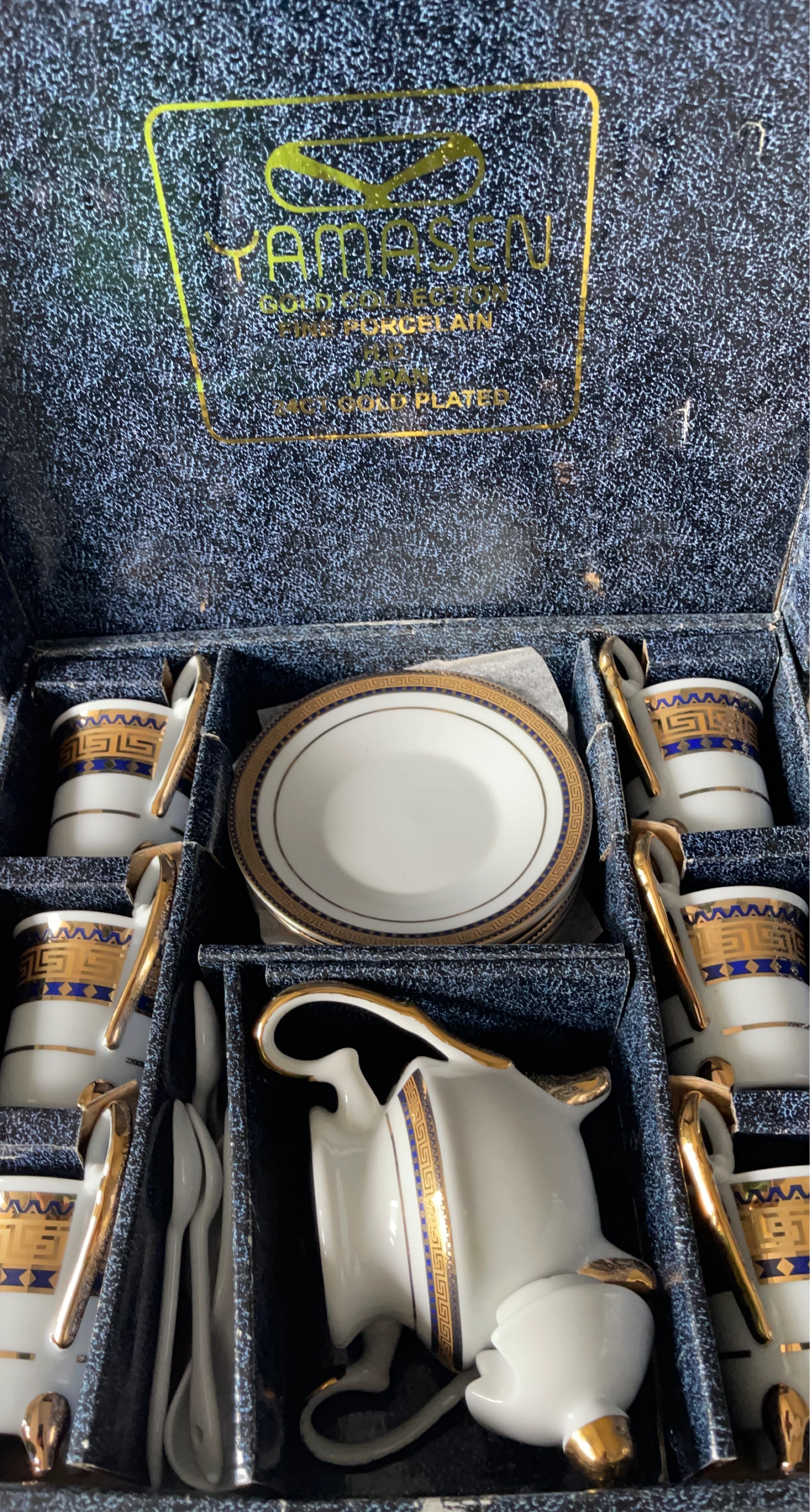 Yamasei Gold Collection Fine Porcelain Tea Set