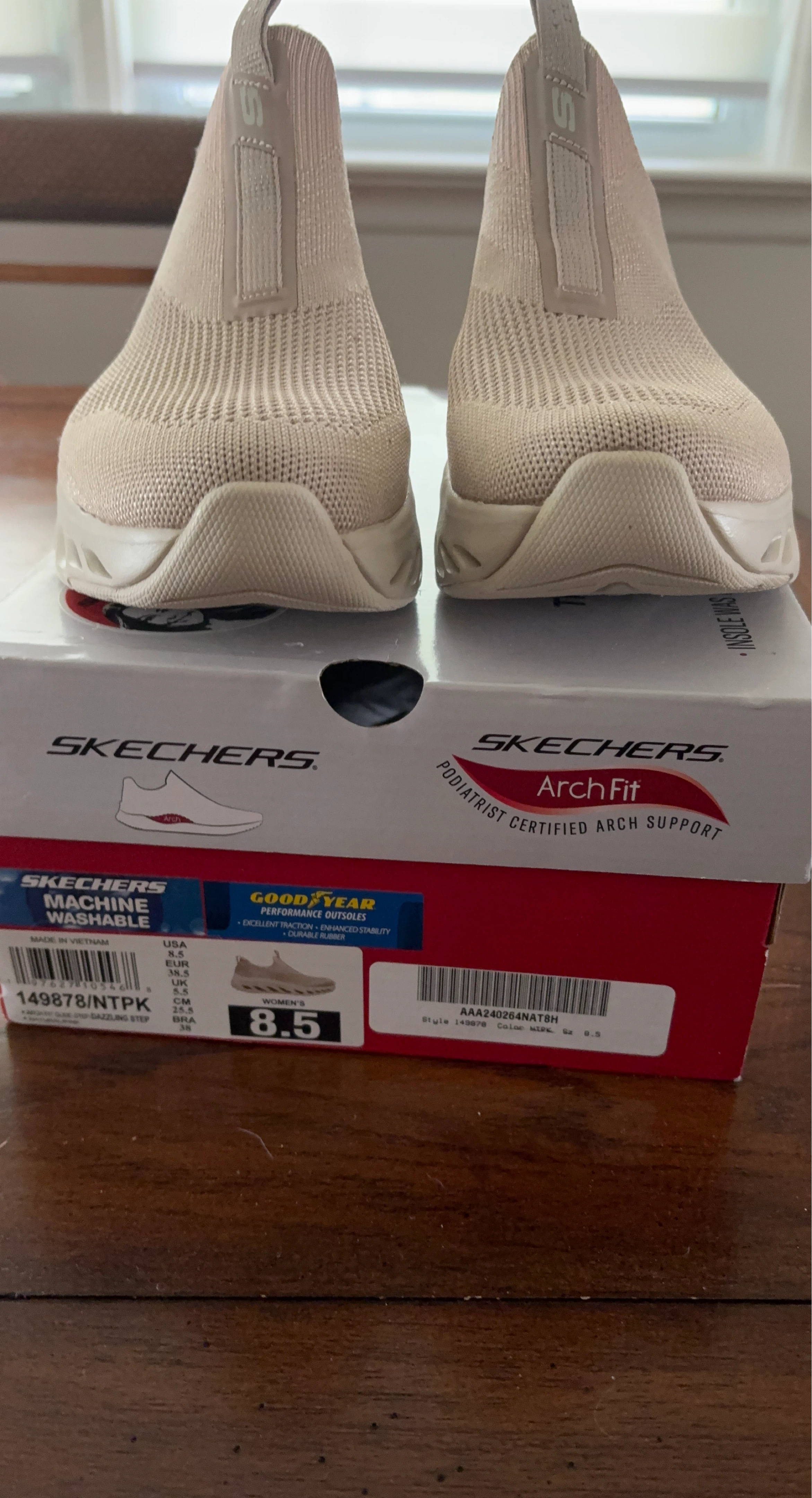 Skechers Arch Fit Women's Slip-On Shoes