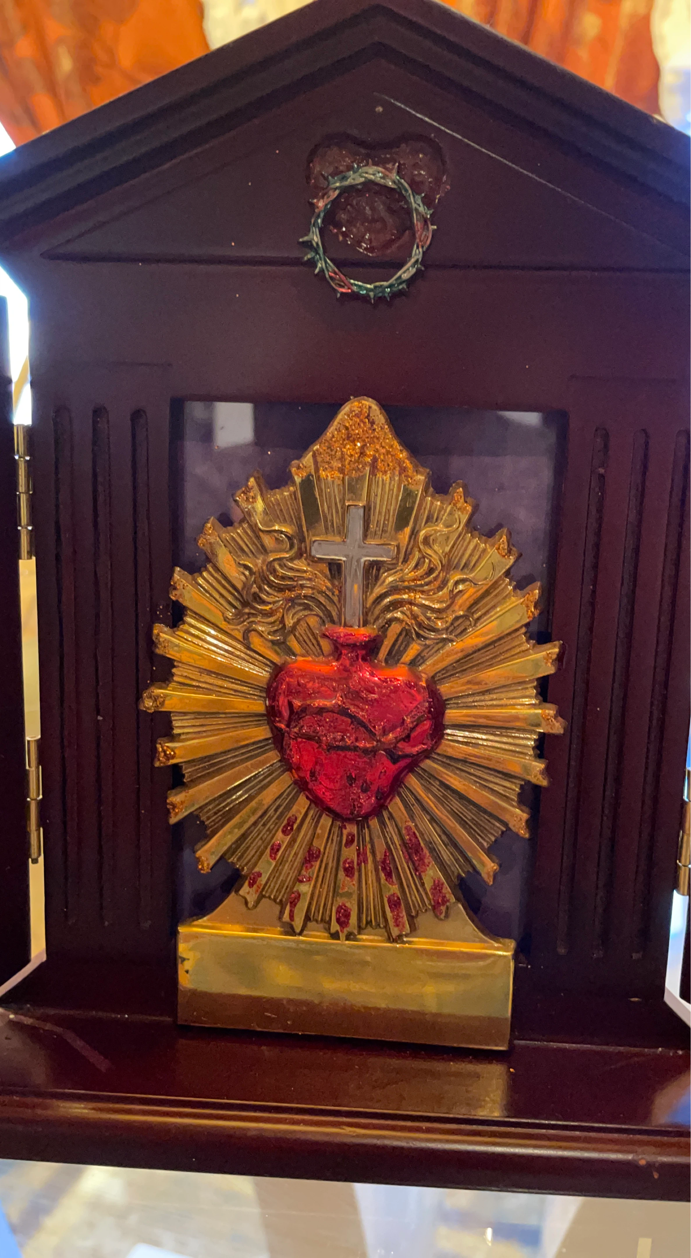 Sacred Heart of Jesus Display Shrine