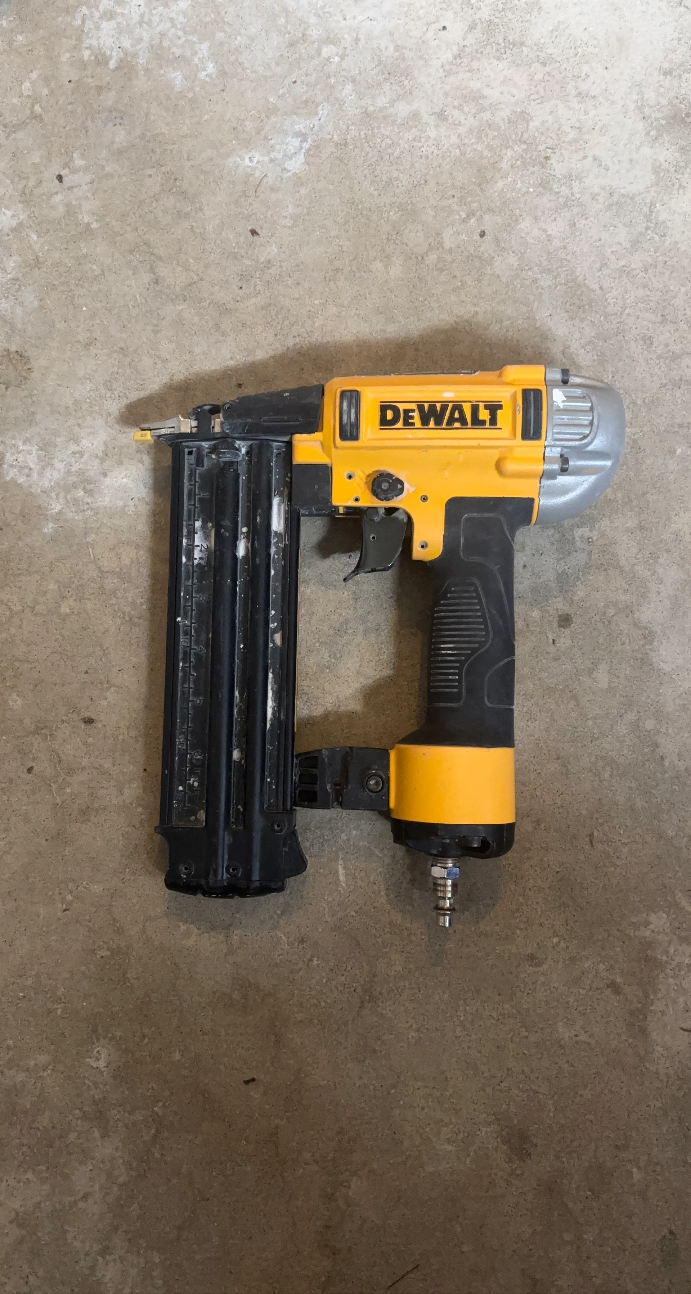 DEWALT Brad Nailer