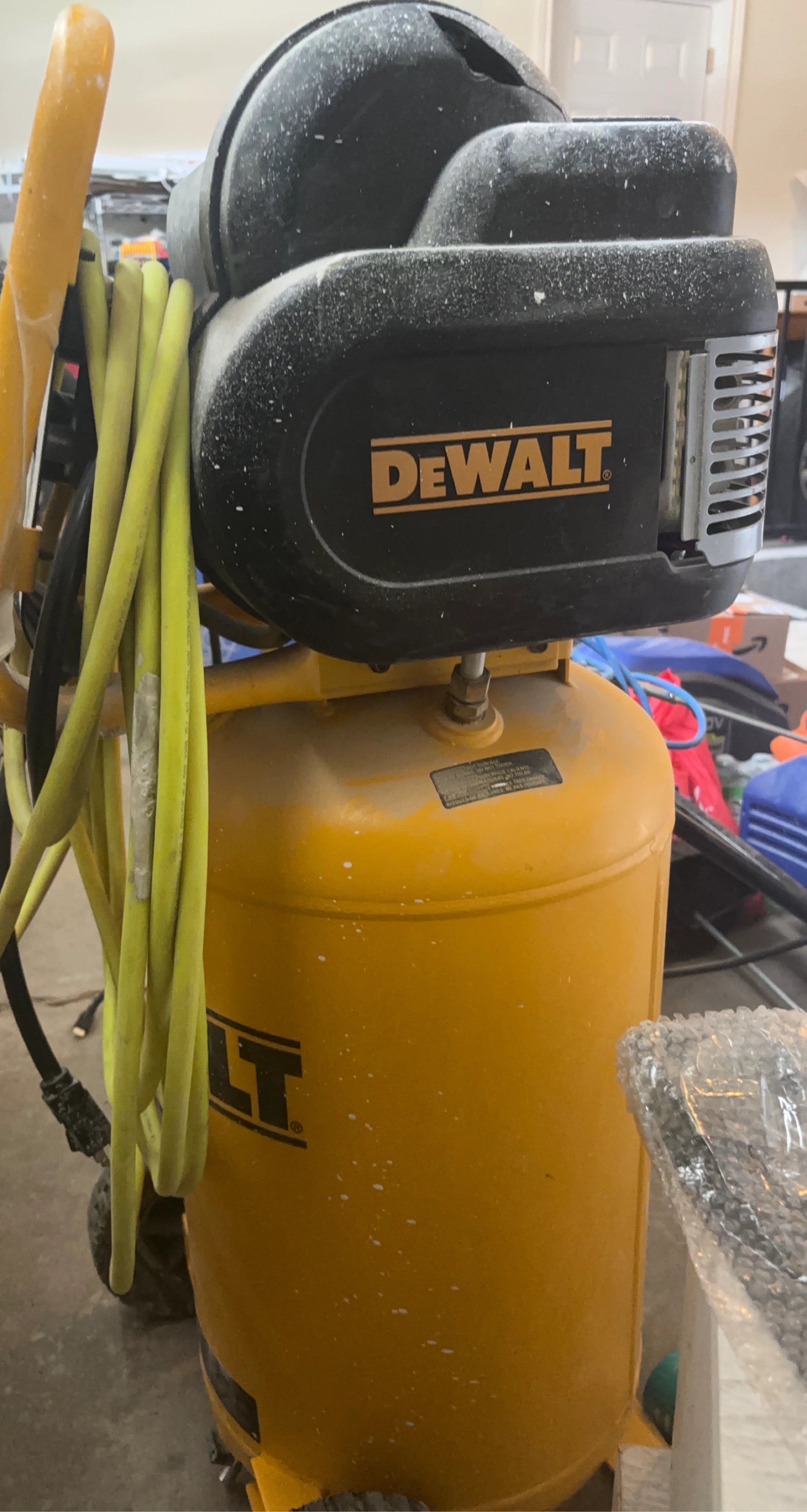 DEWALT Air Compressor with Hose