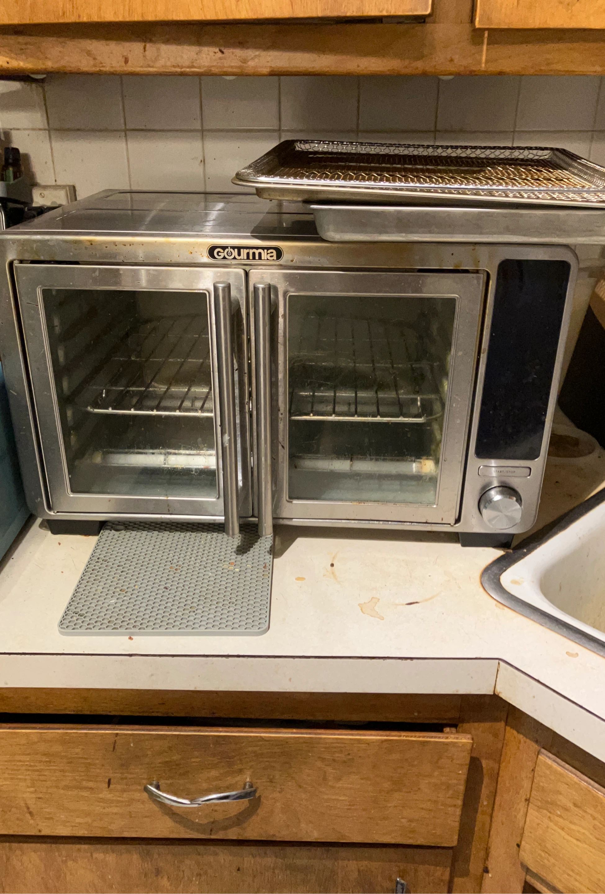 Gourmia XL Digital Countertop Oven with Air Fry GTF7698