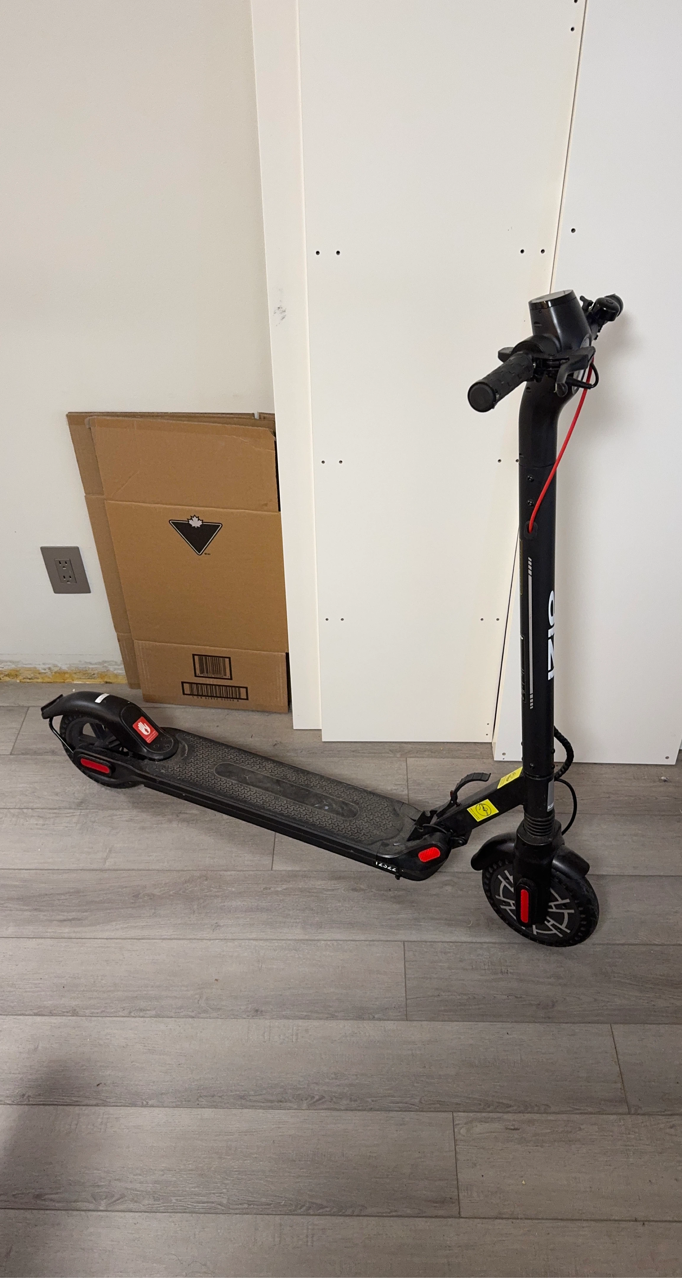 iZIP Electric Scooter