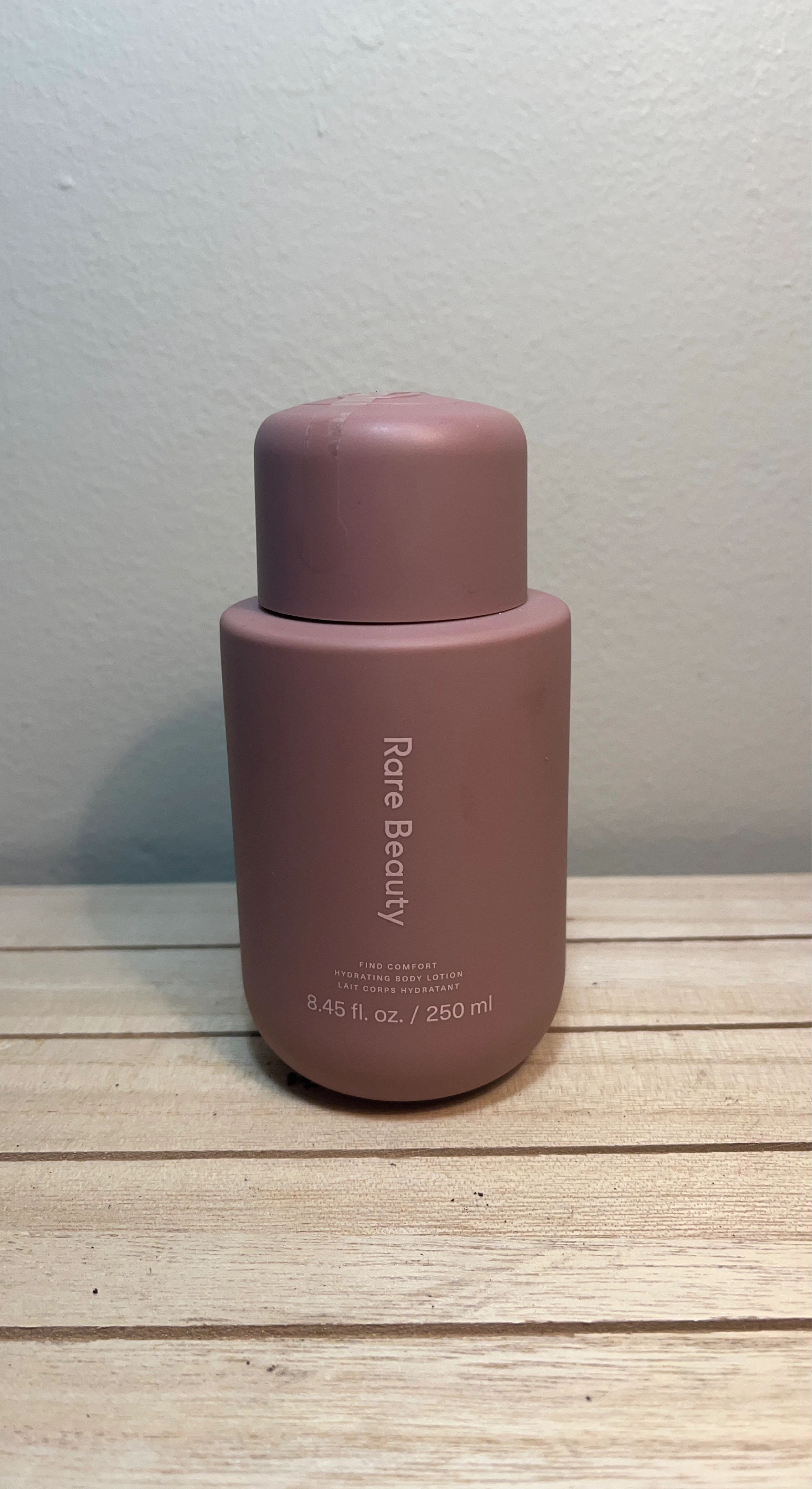 Rare Beauty Find Comfort Hydrating Body Lotion 250ml