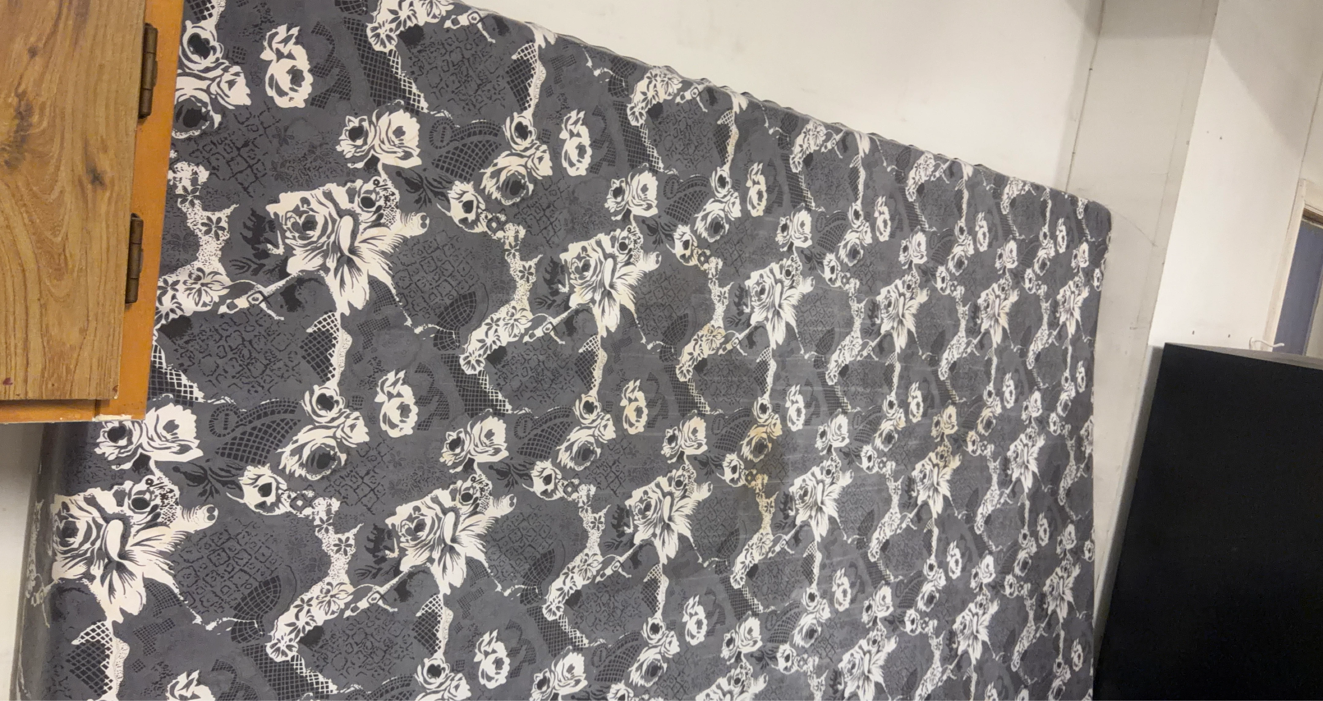 King size  Mattress with Floral Pattern