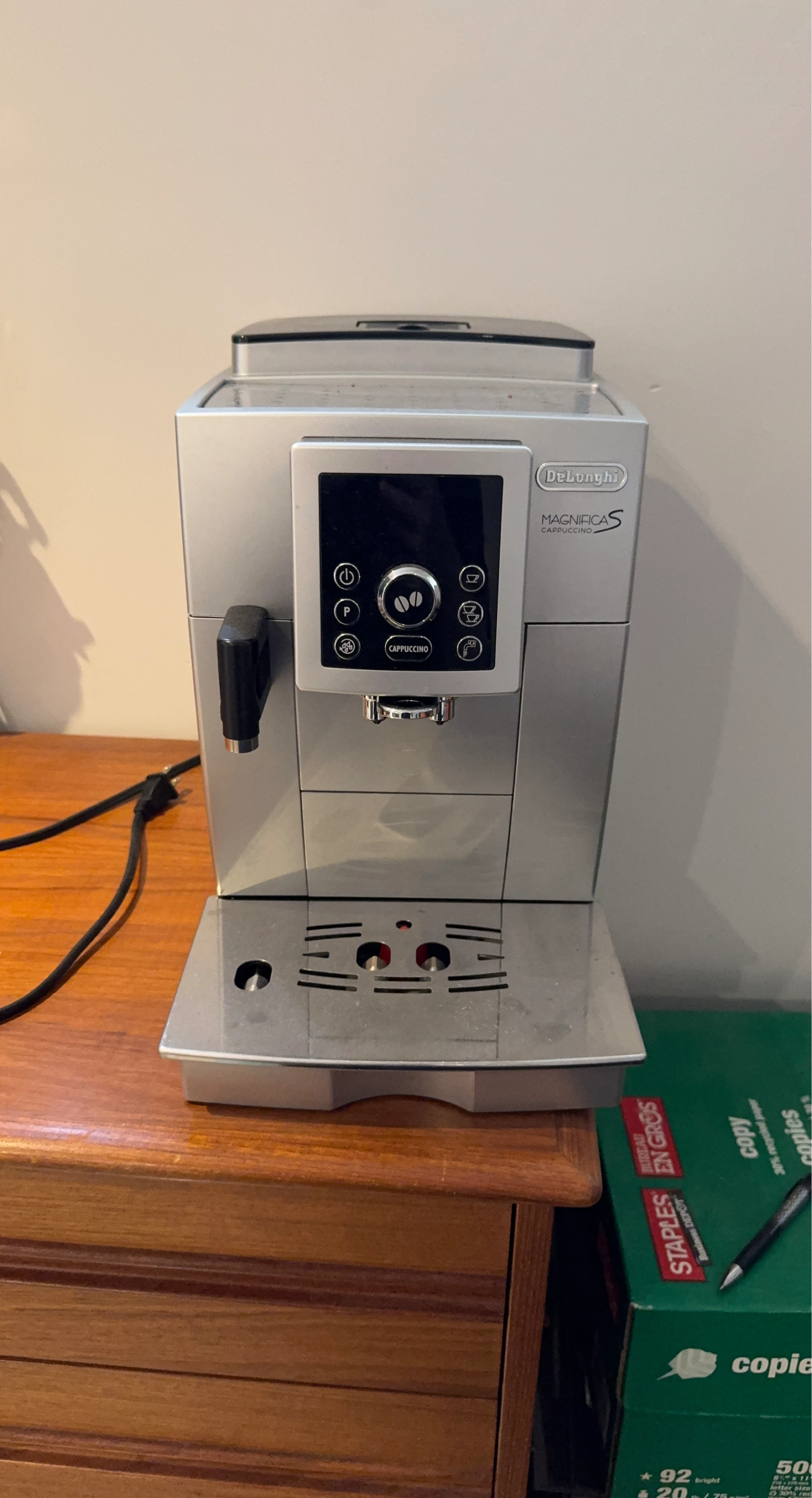 DeLonghi Magnifica S - Need it gone Monday