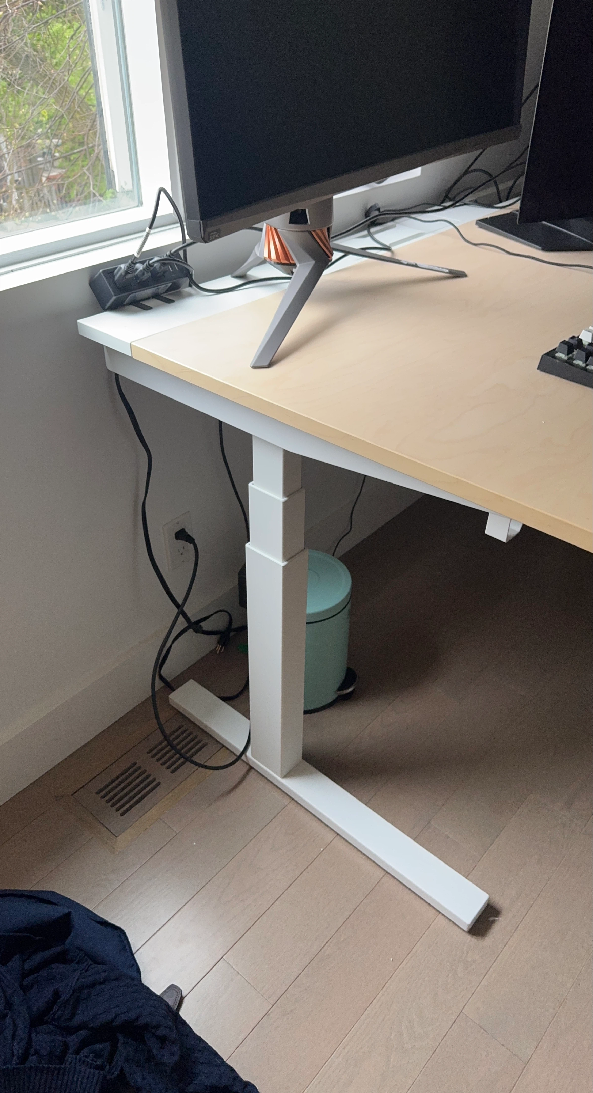 White standing desk frame