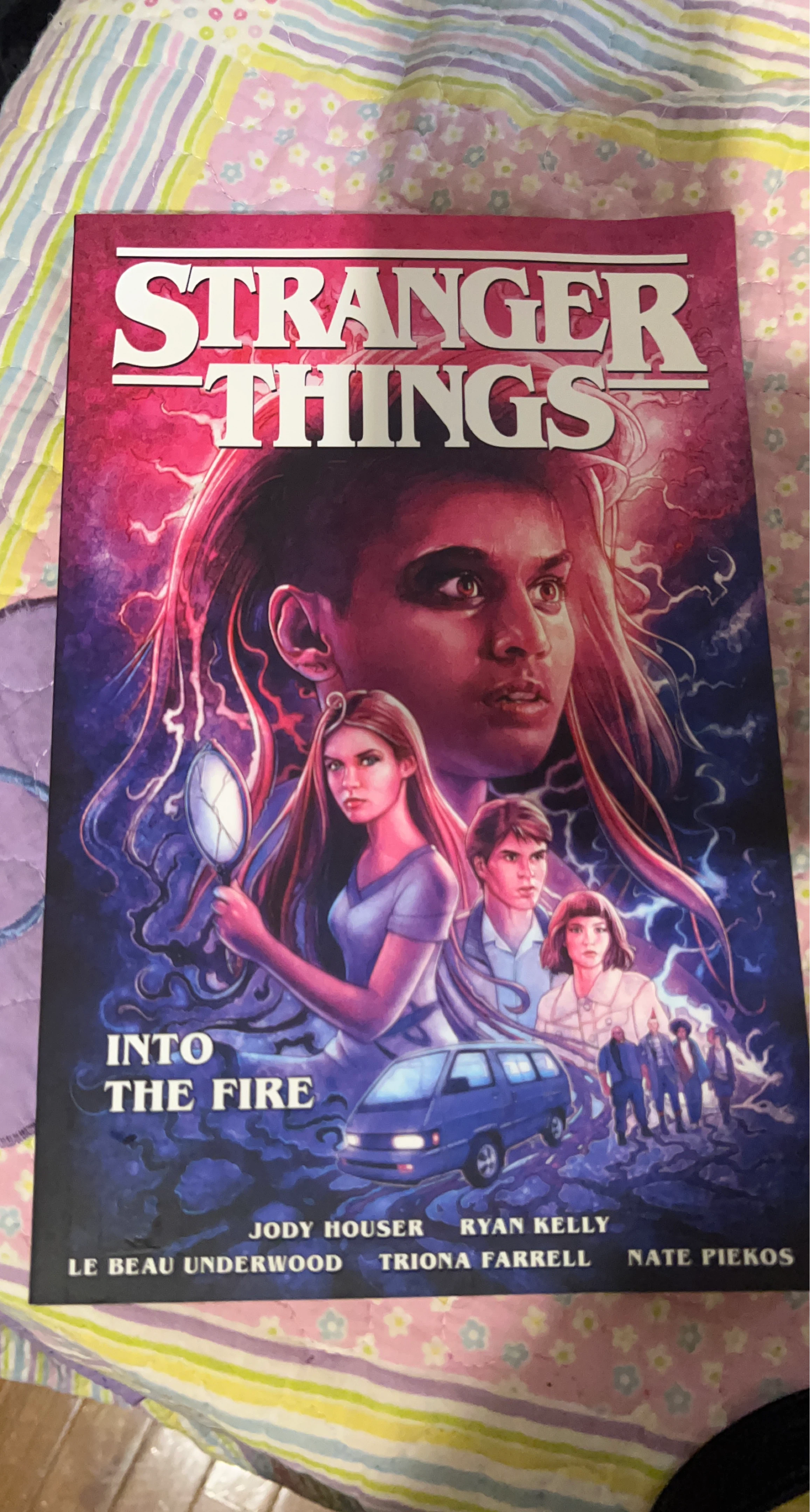 Stranger Things: Into the Fire Graphic Novel