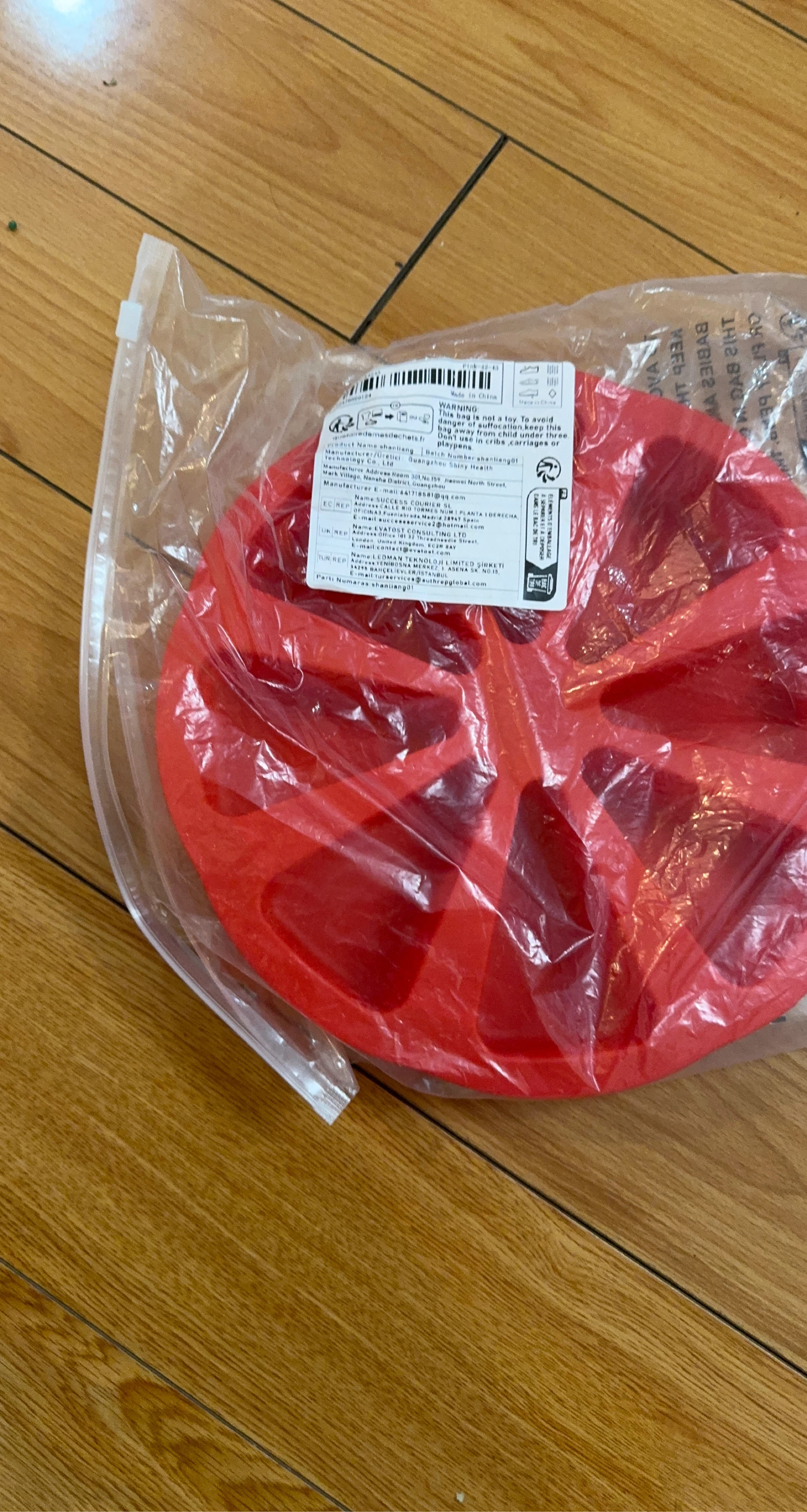Red Silicone Cake/Muffin Mold