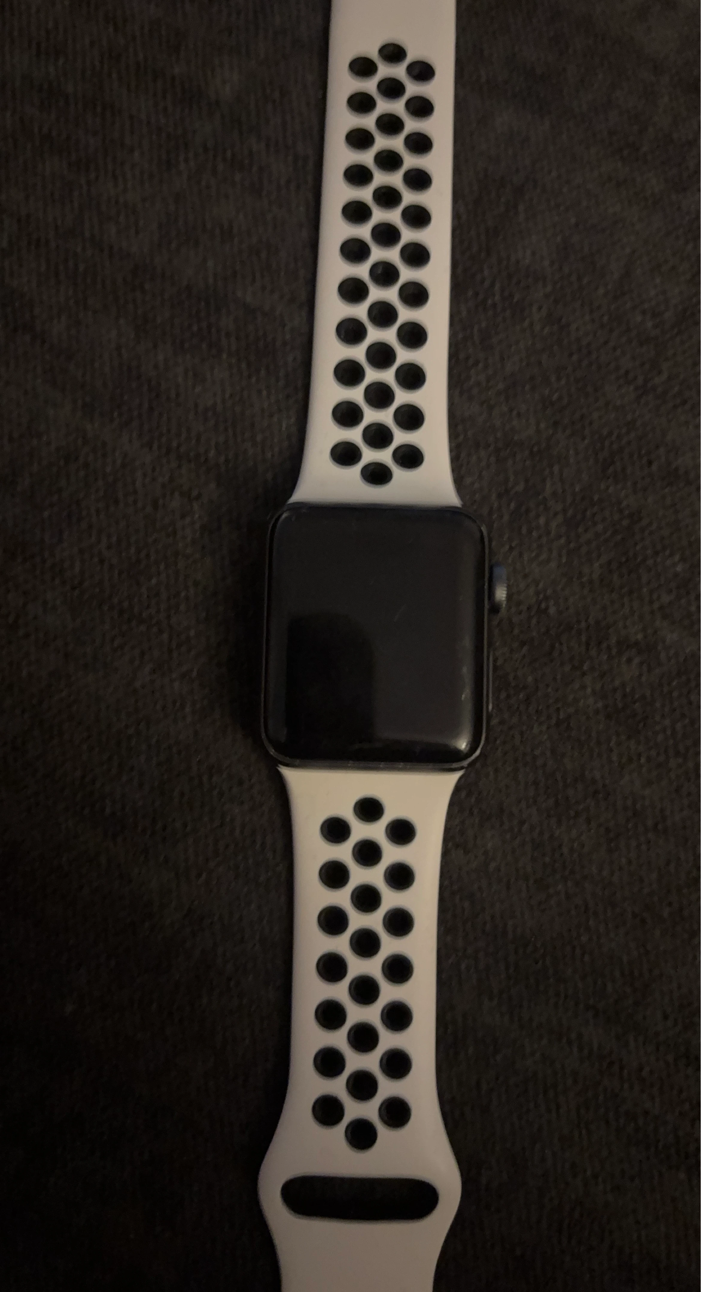 Apple Watch Series 3 - 38mm Aluminum Case