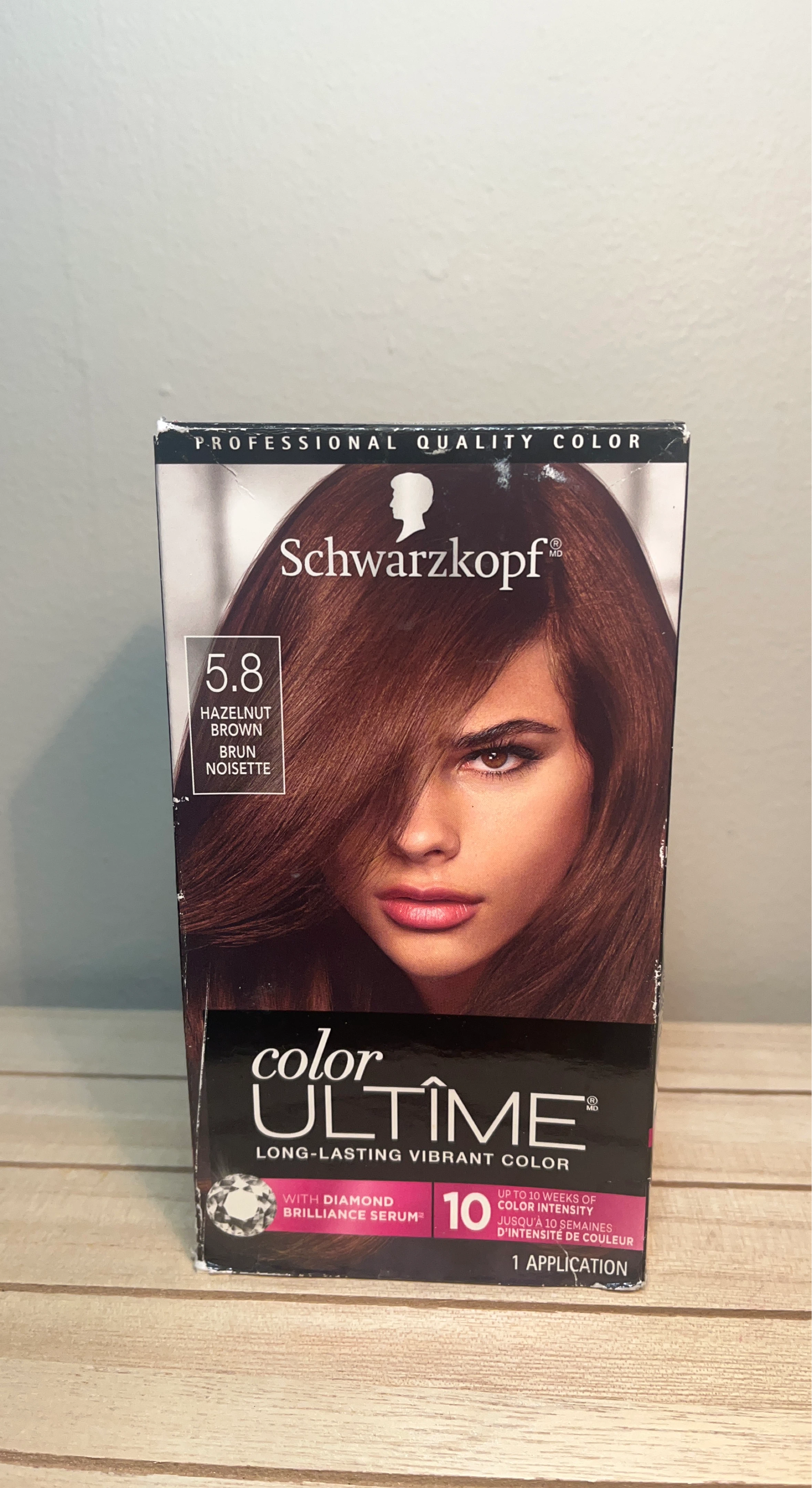Schwarzkopf Color Ultime Hazelnut Brown Hair Dye 5.8