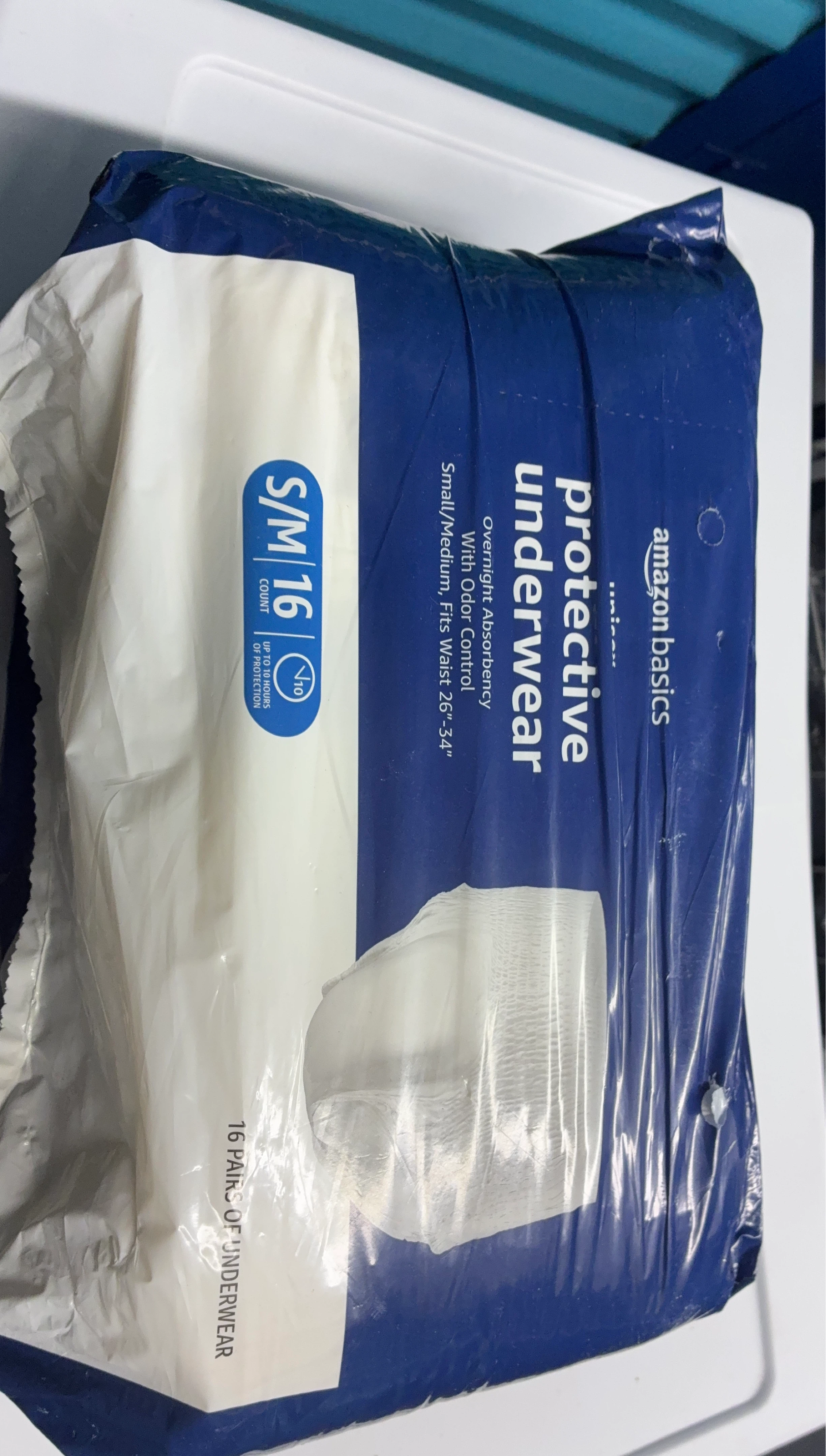 Amazon Basics Protective Underwear S/M - 16 Count