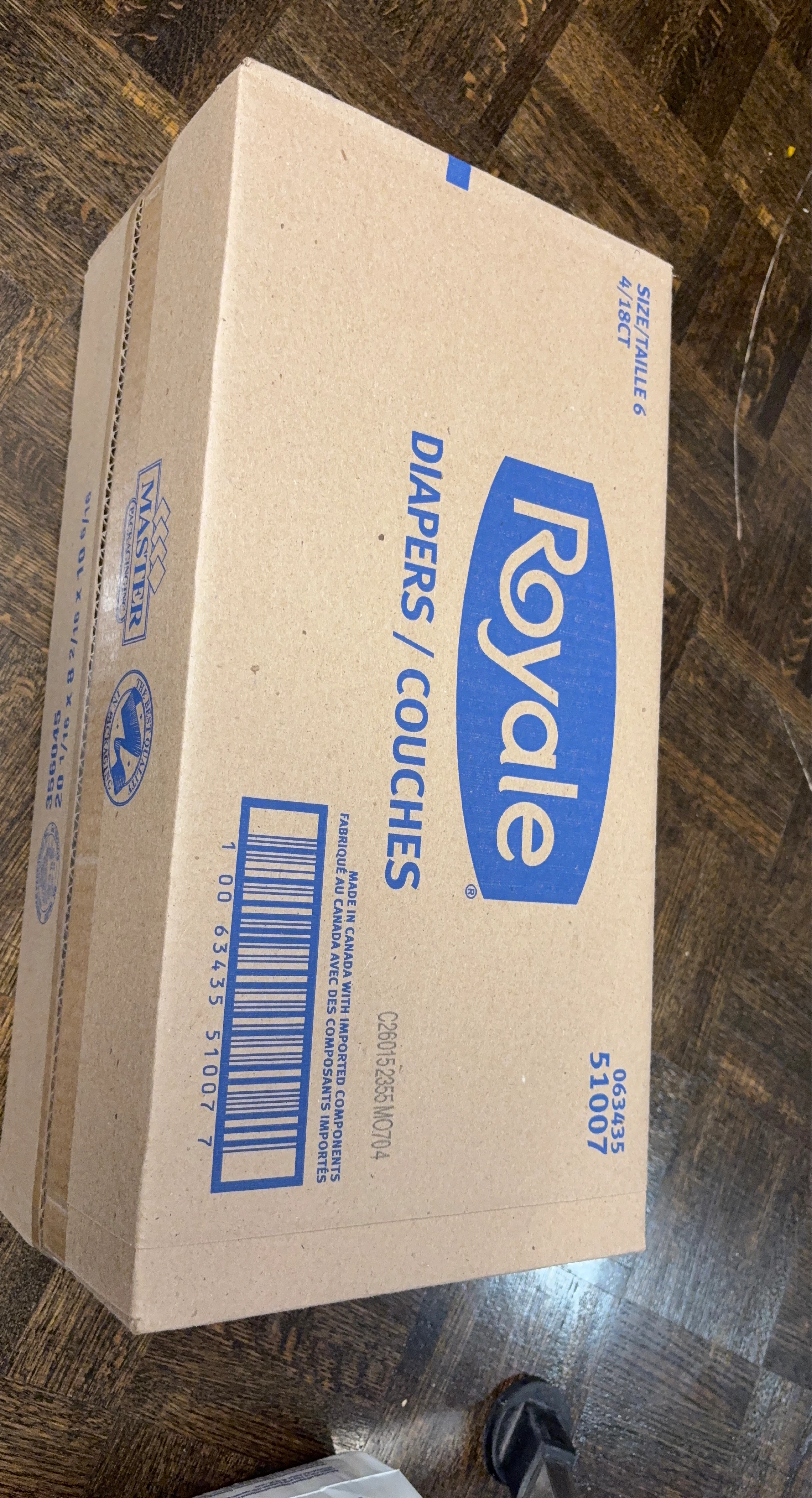 Royale Diapers / Couches Size 6 (18 Count)