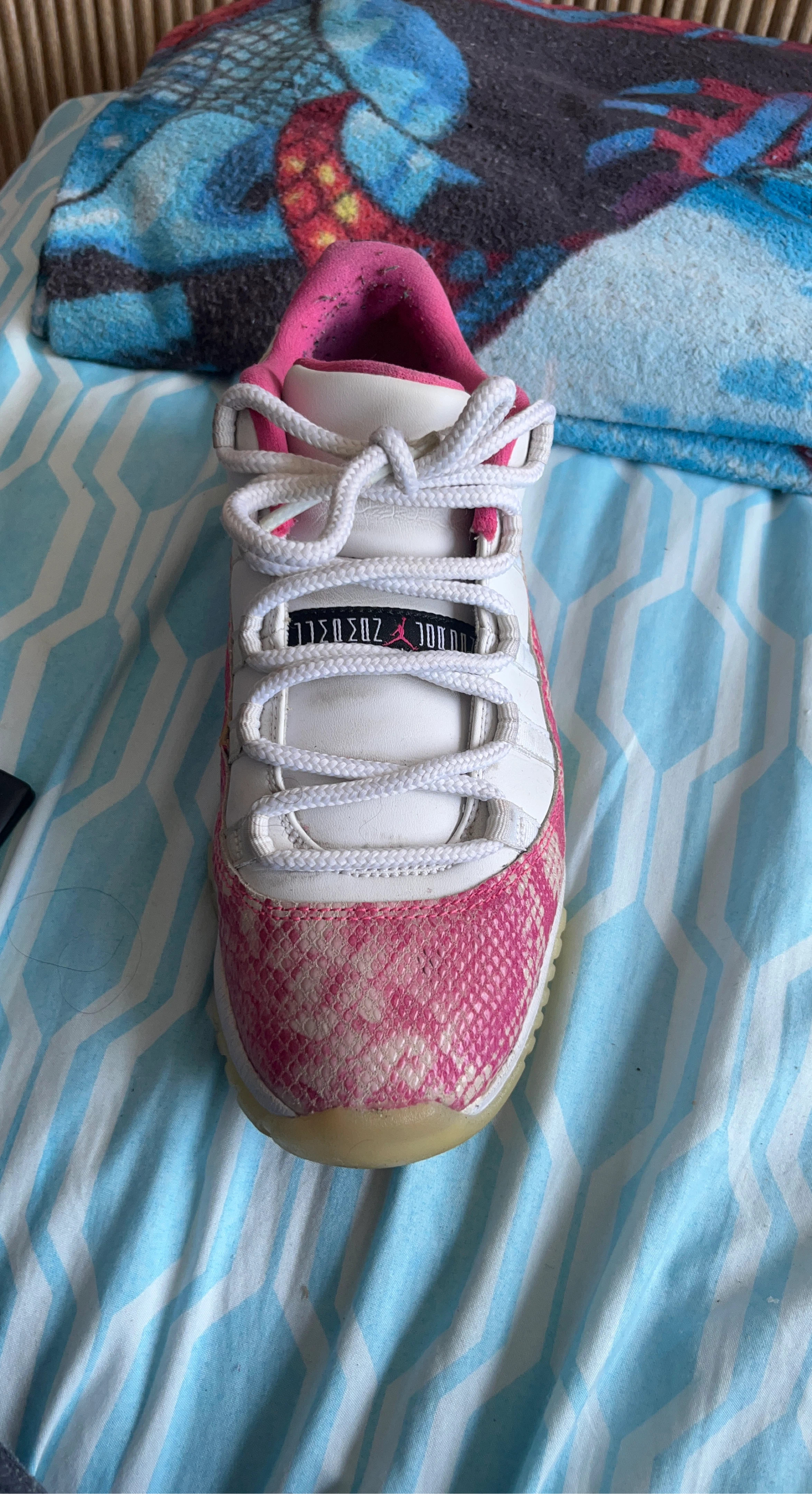 Air Jordan 11 Retro Low Pink Snakeskin GS