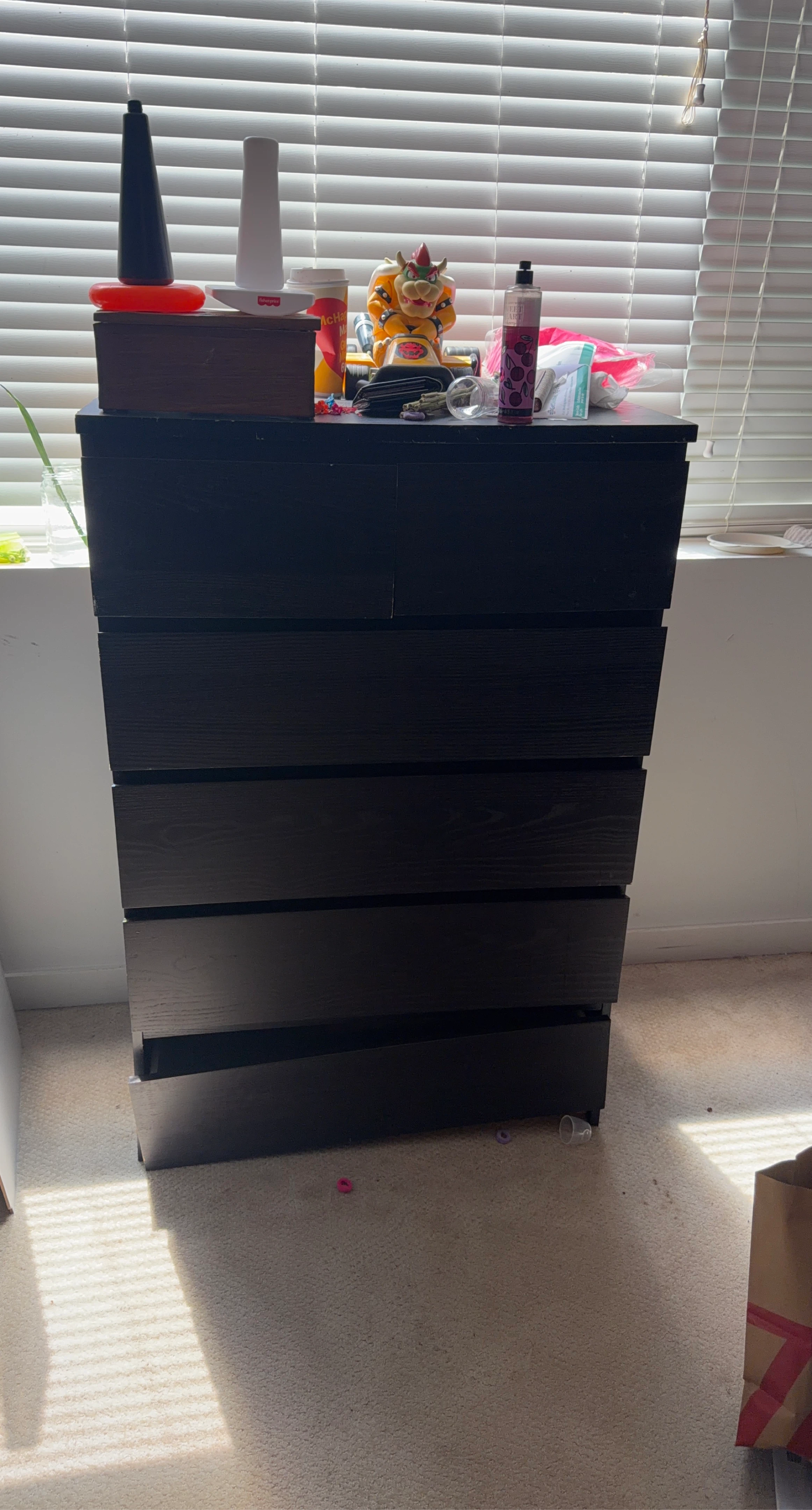 Black 6-Drawer Dresser