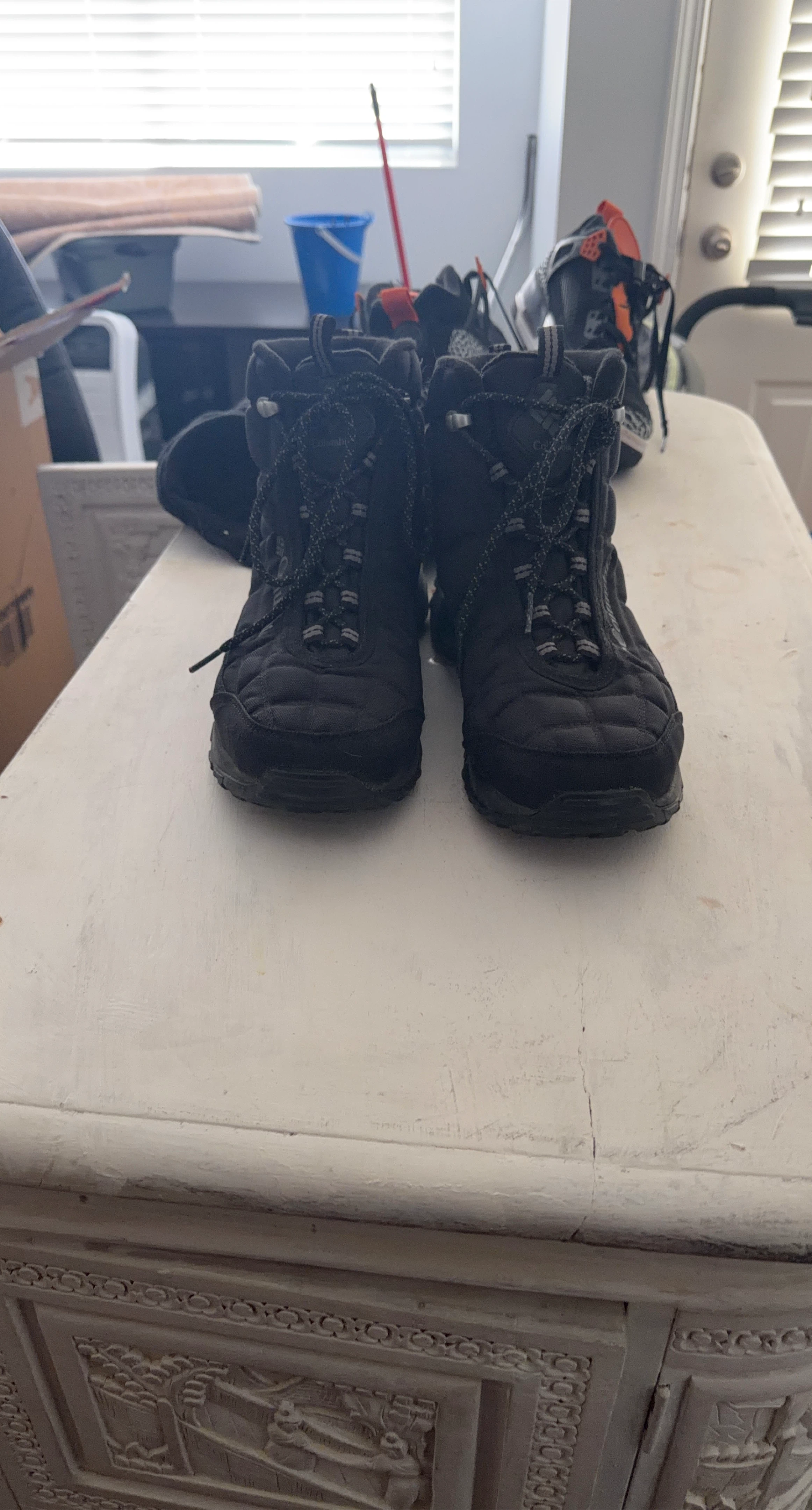 Columbia Black Quilted Puffer Winter Boots