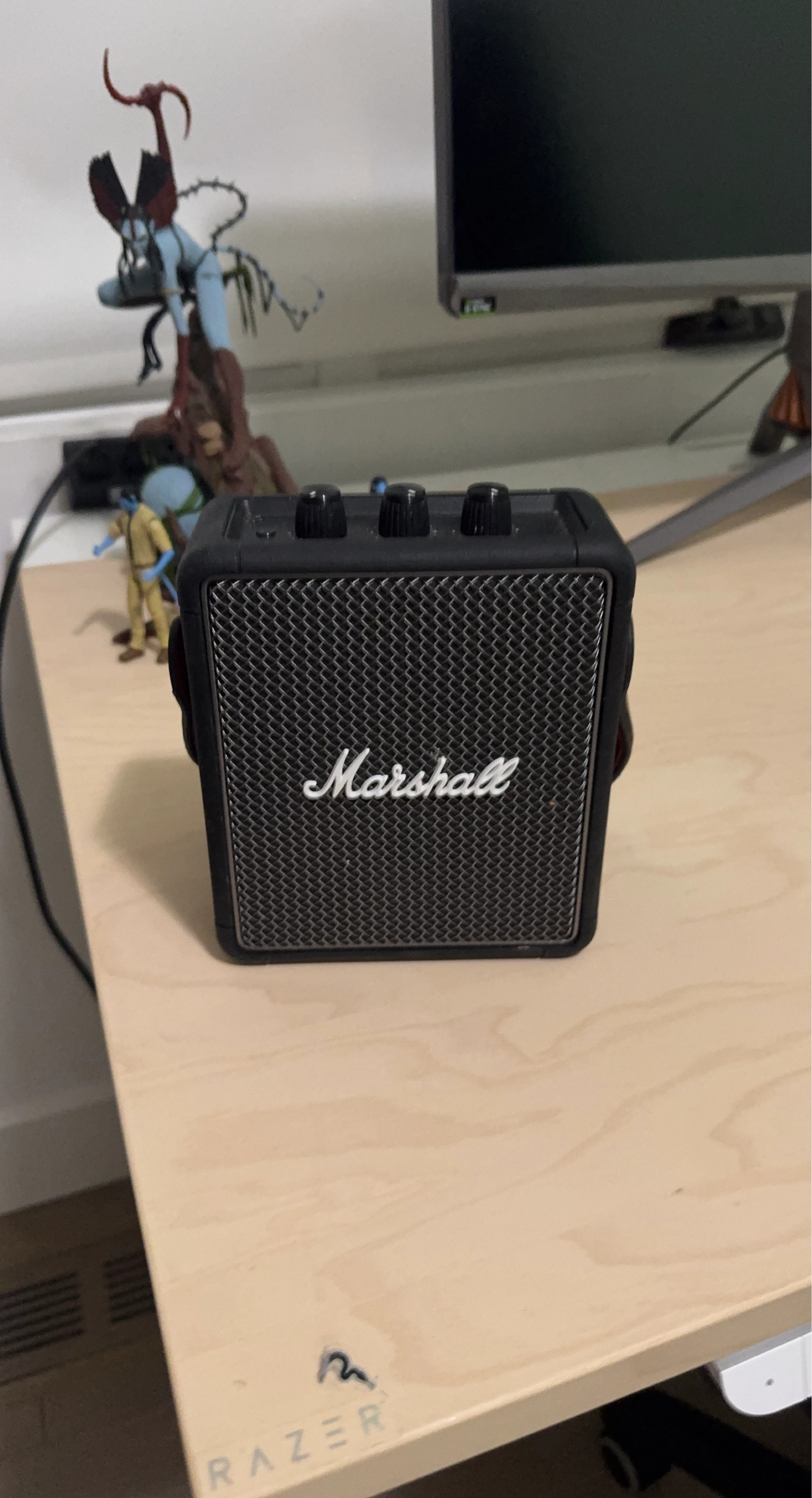 Marshall Bluetooth Speaker  - need it done by Sunday evening