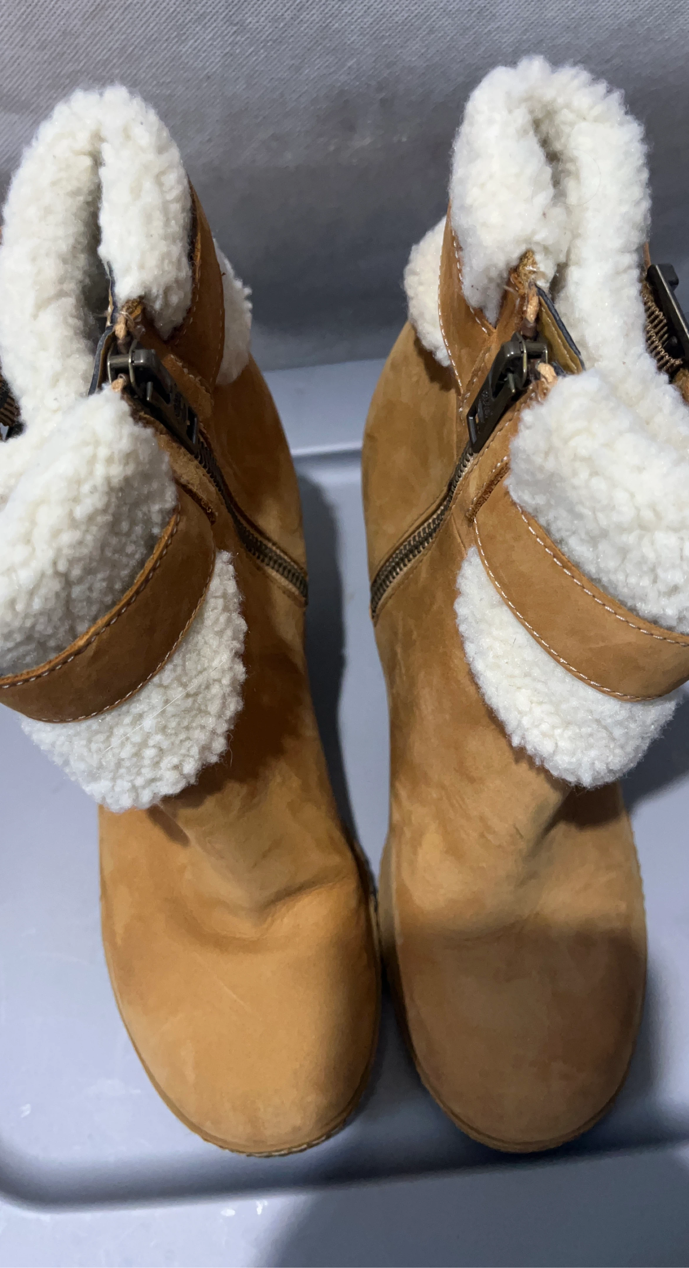 Timberland Women's Tan Suede Shearling Lined Heeled Boots