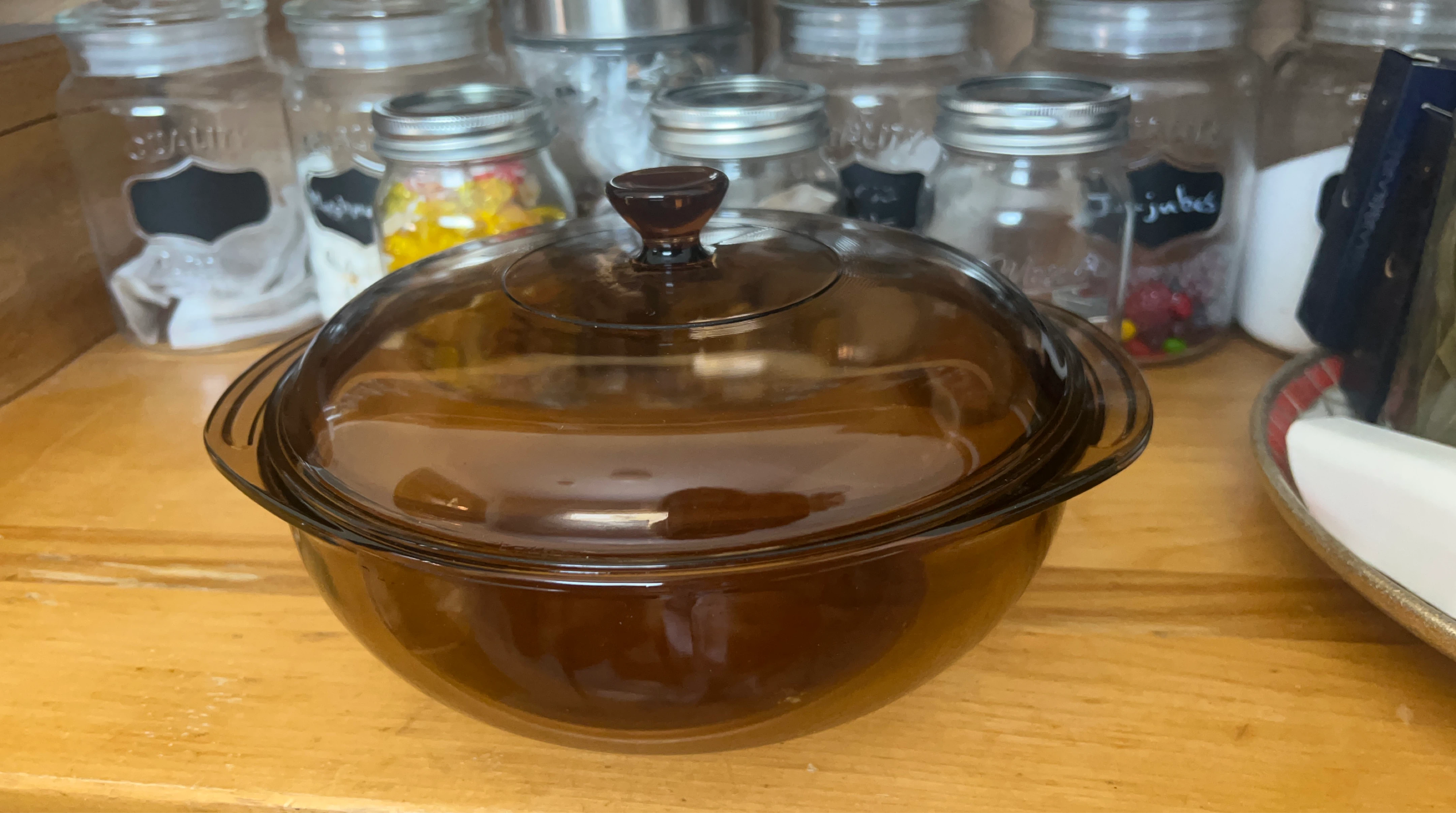 2 litre Amber Glass Casserole Dish with Lid