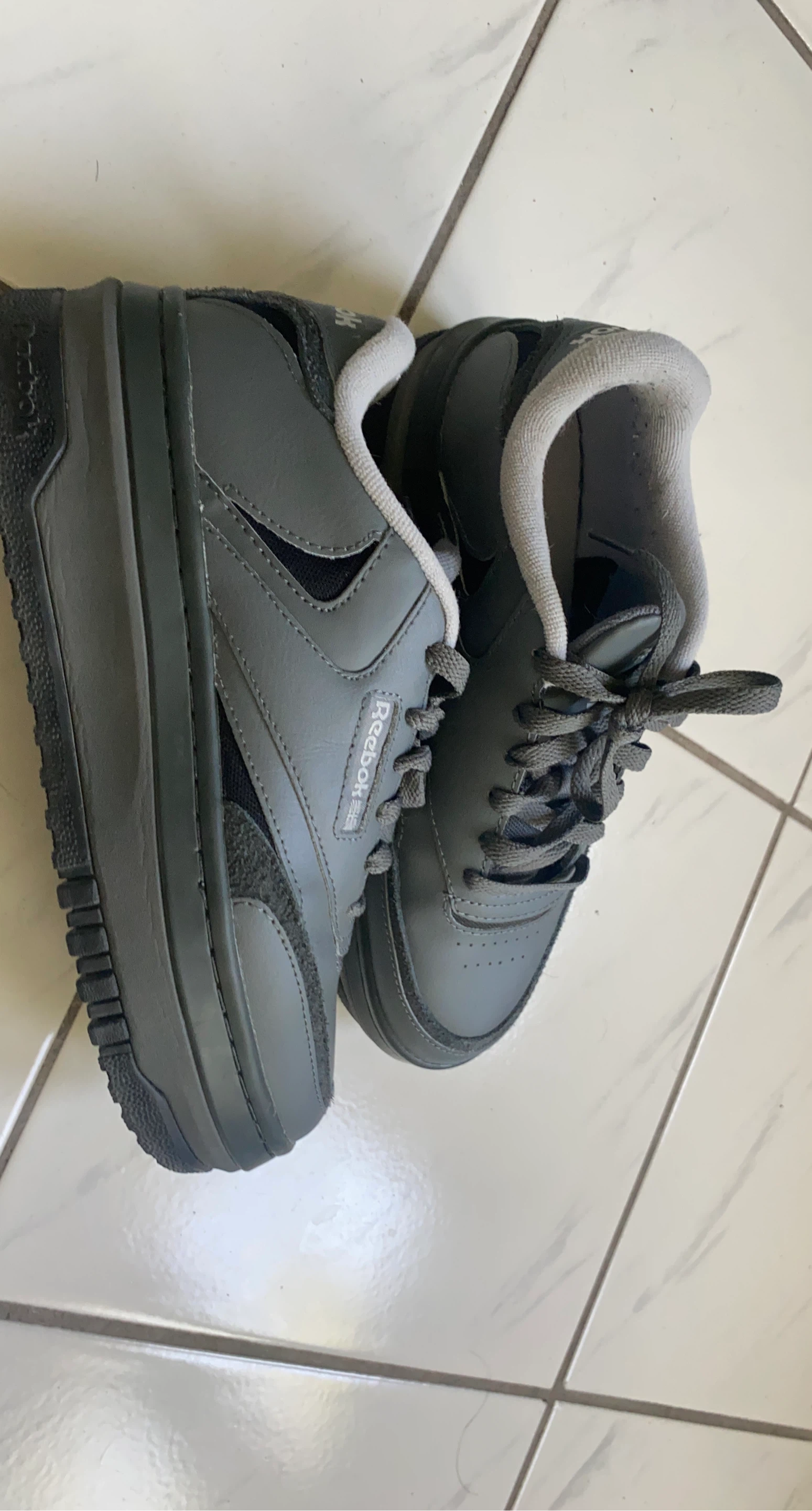 Reebok Grey Sneakers Size 8