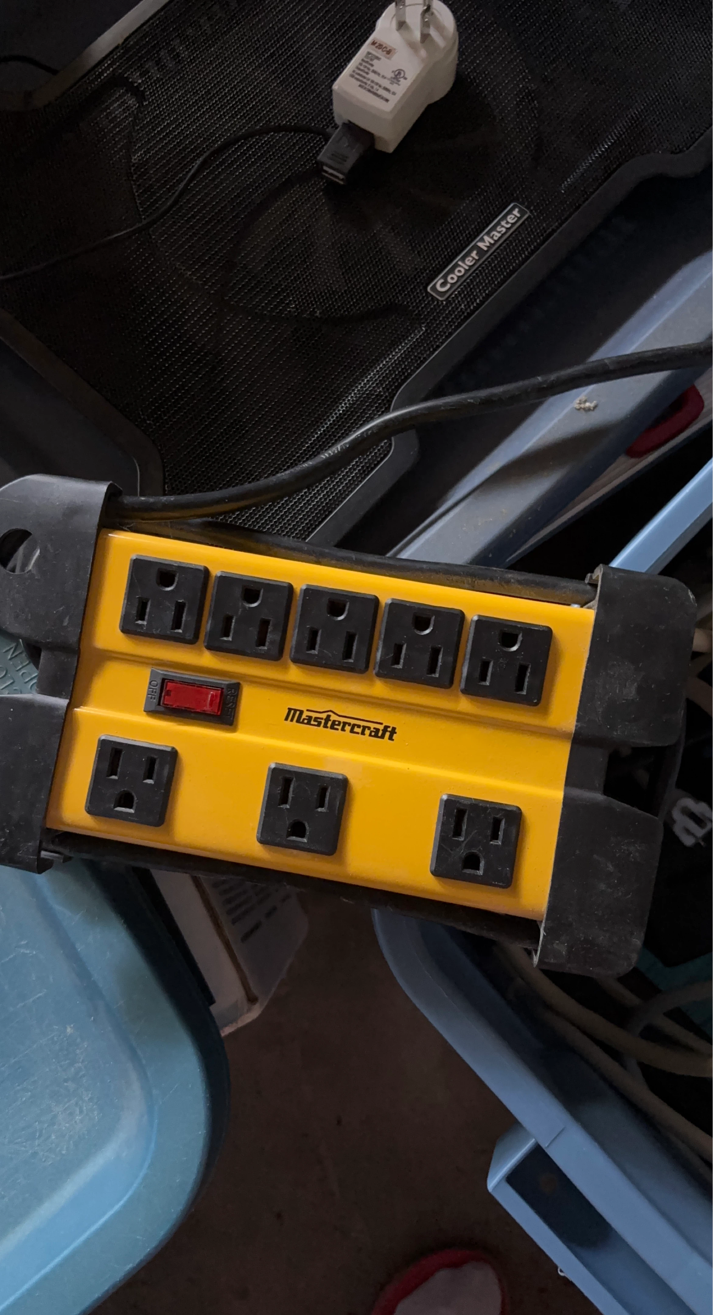 Mastercraft 8-Outlet Power Strip