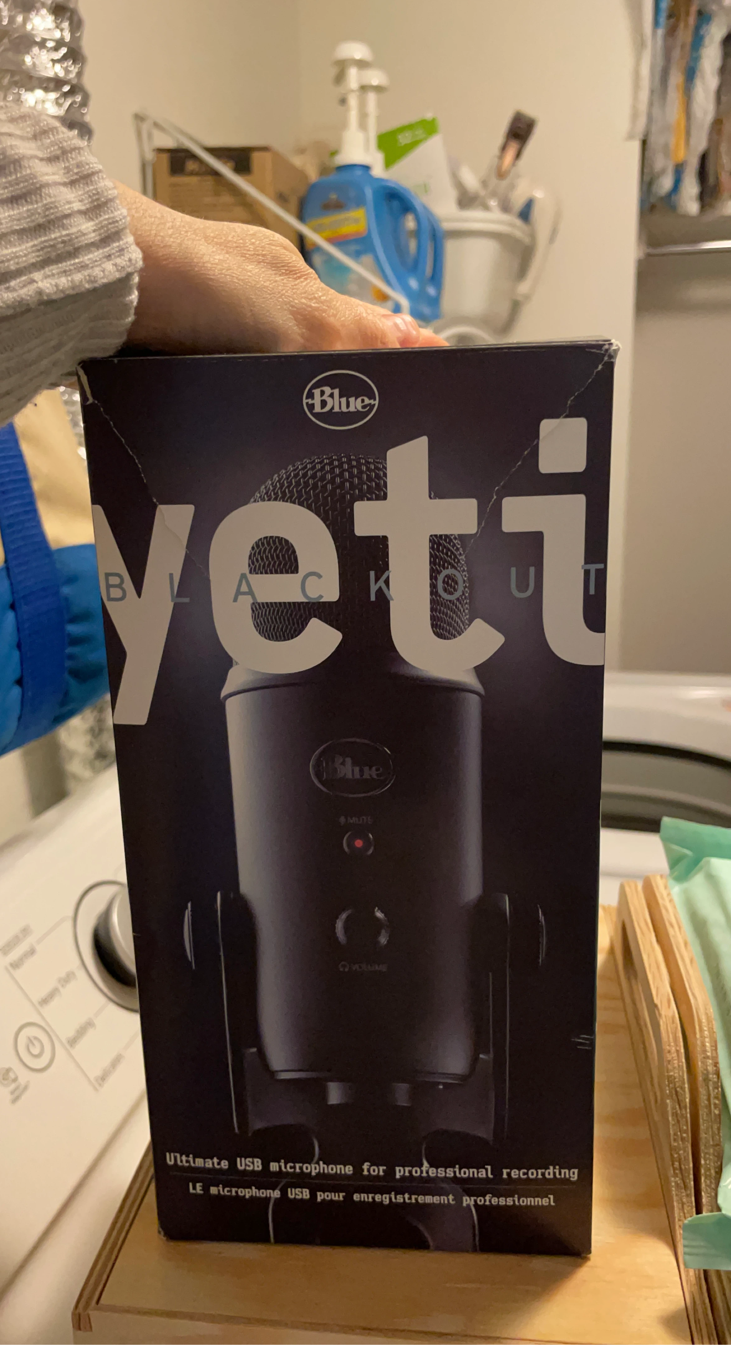 Blue Yeti Blackout USB Microphone - photo 2