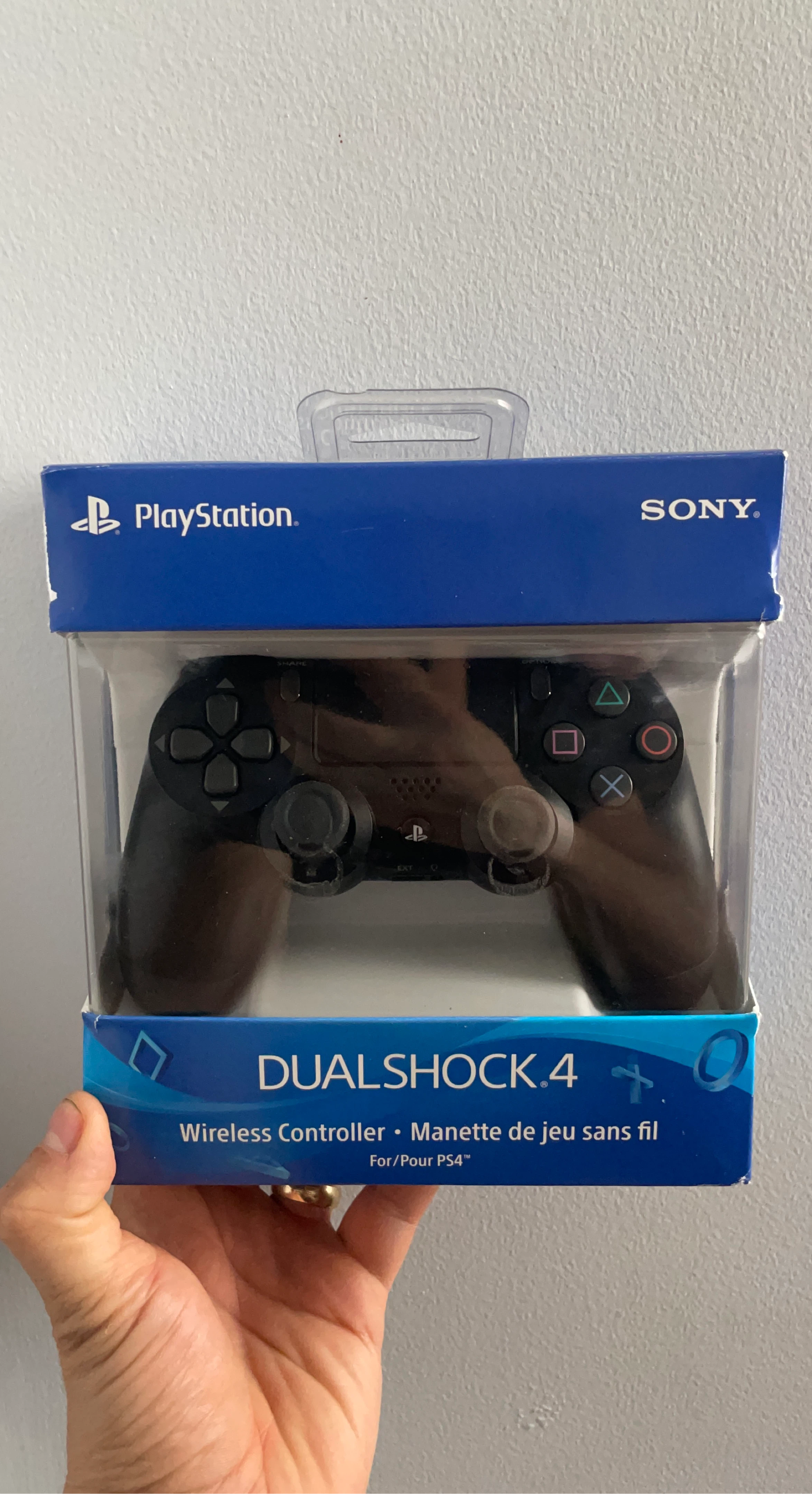 Sony PlayStation DualShock 4 Wireless Controller