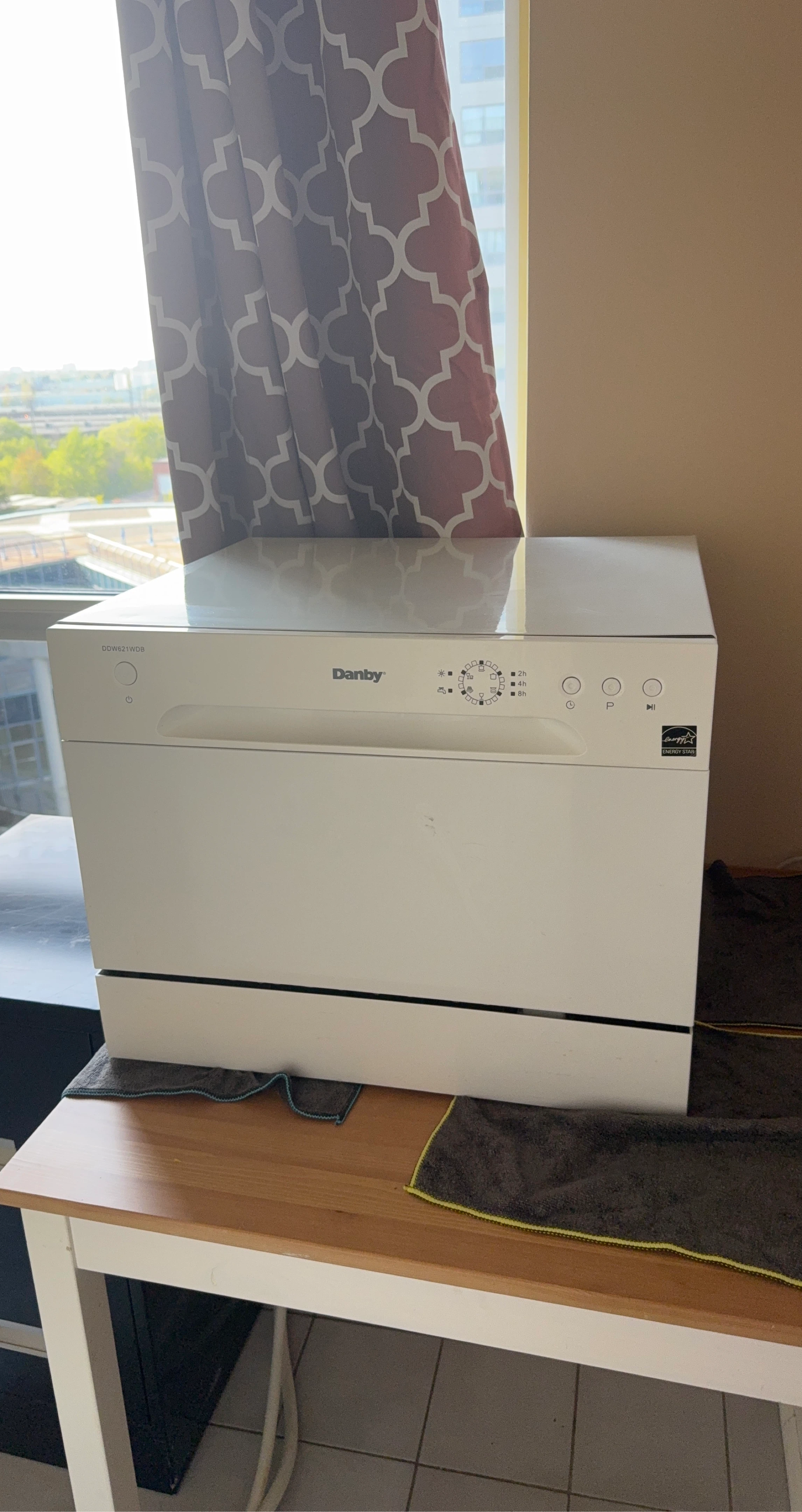 Danby Countertop Dishwasher DDW621WDB