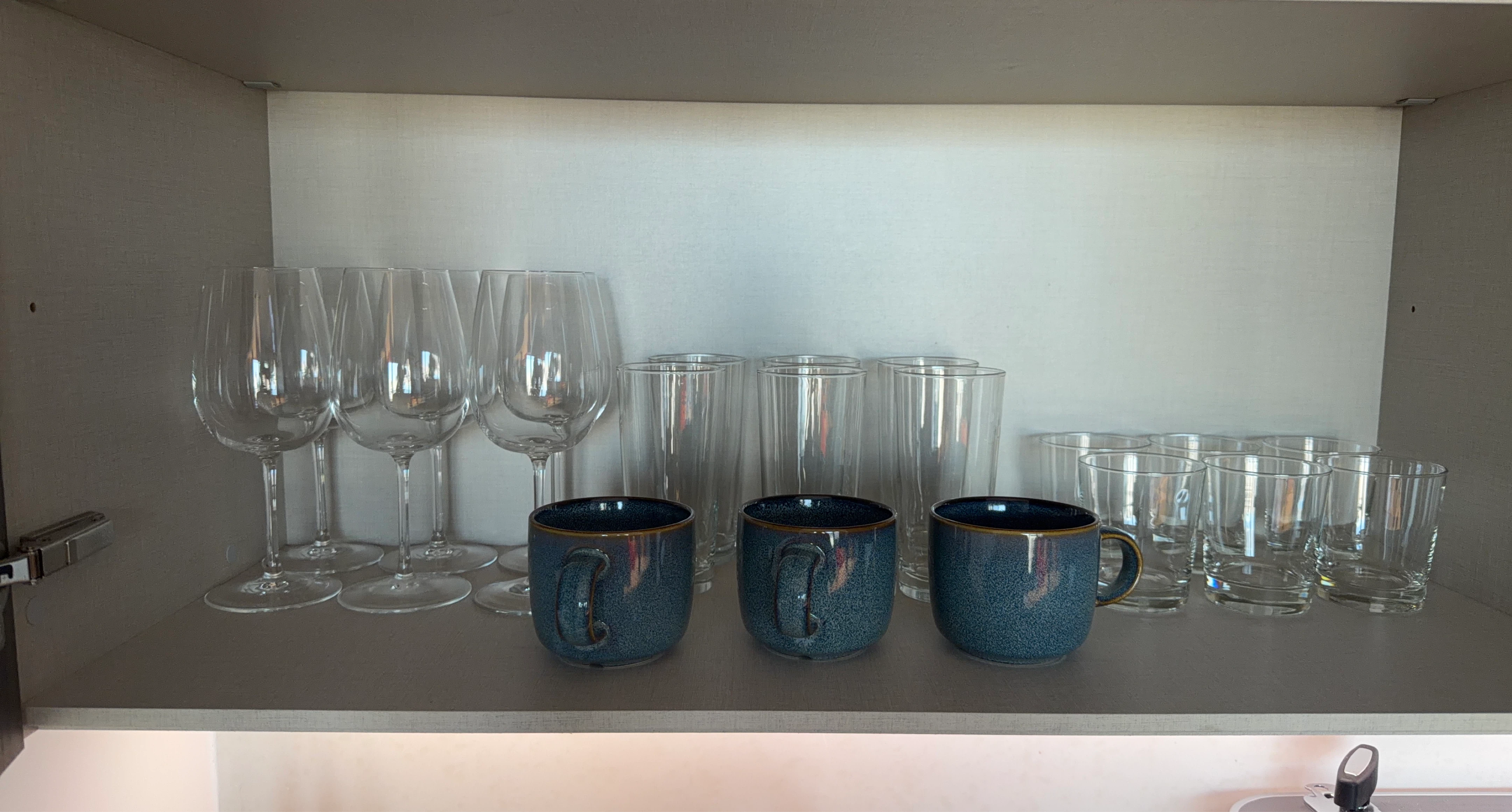 Set of 18 clear glasses with 3 Blue Speckled Ceramic Mugs